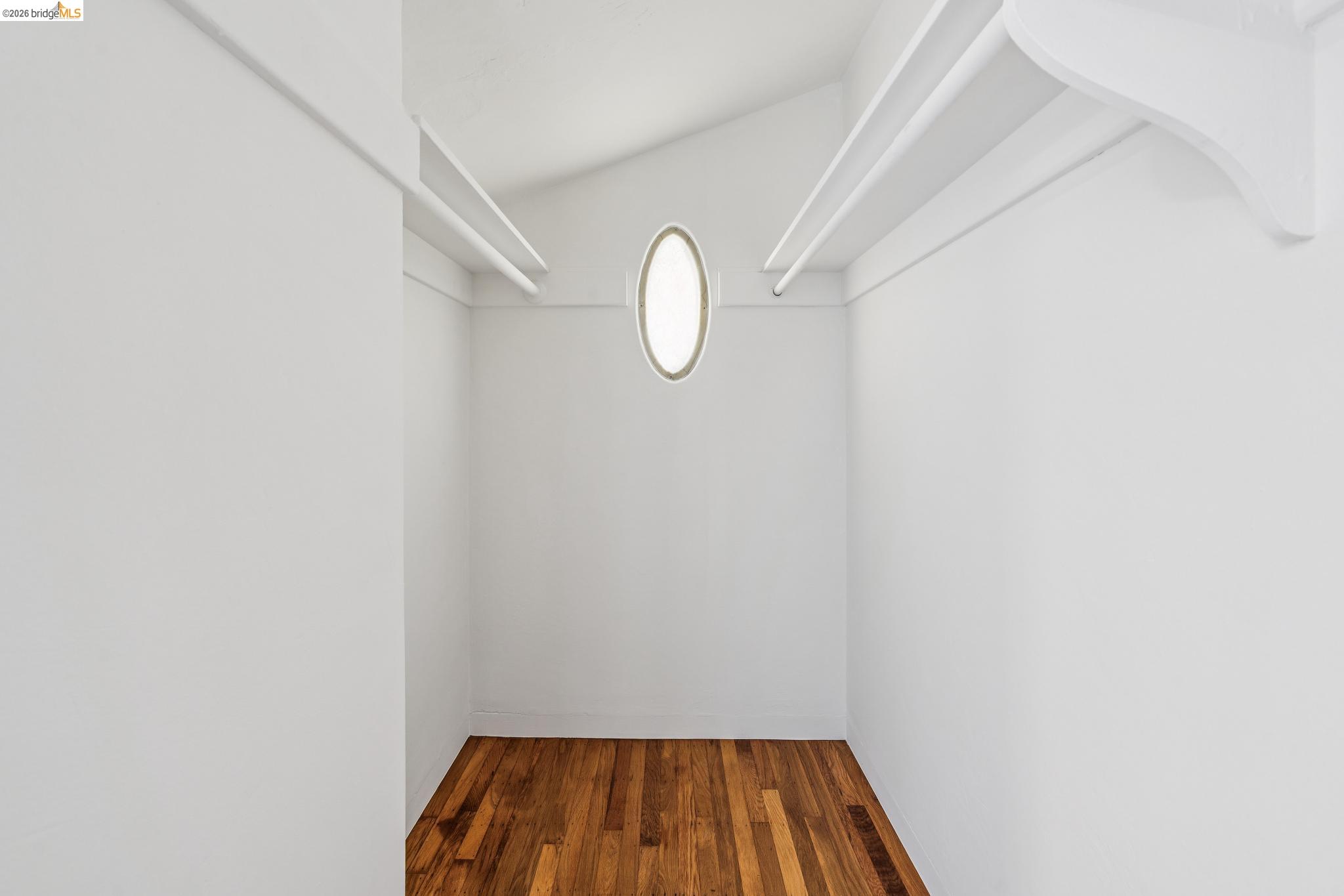 Photo #15: 41127102 Listing: Photo #15