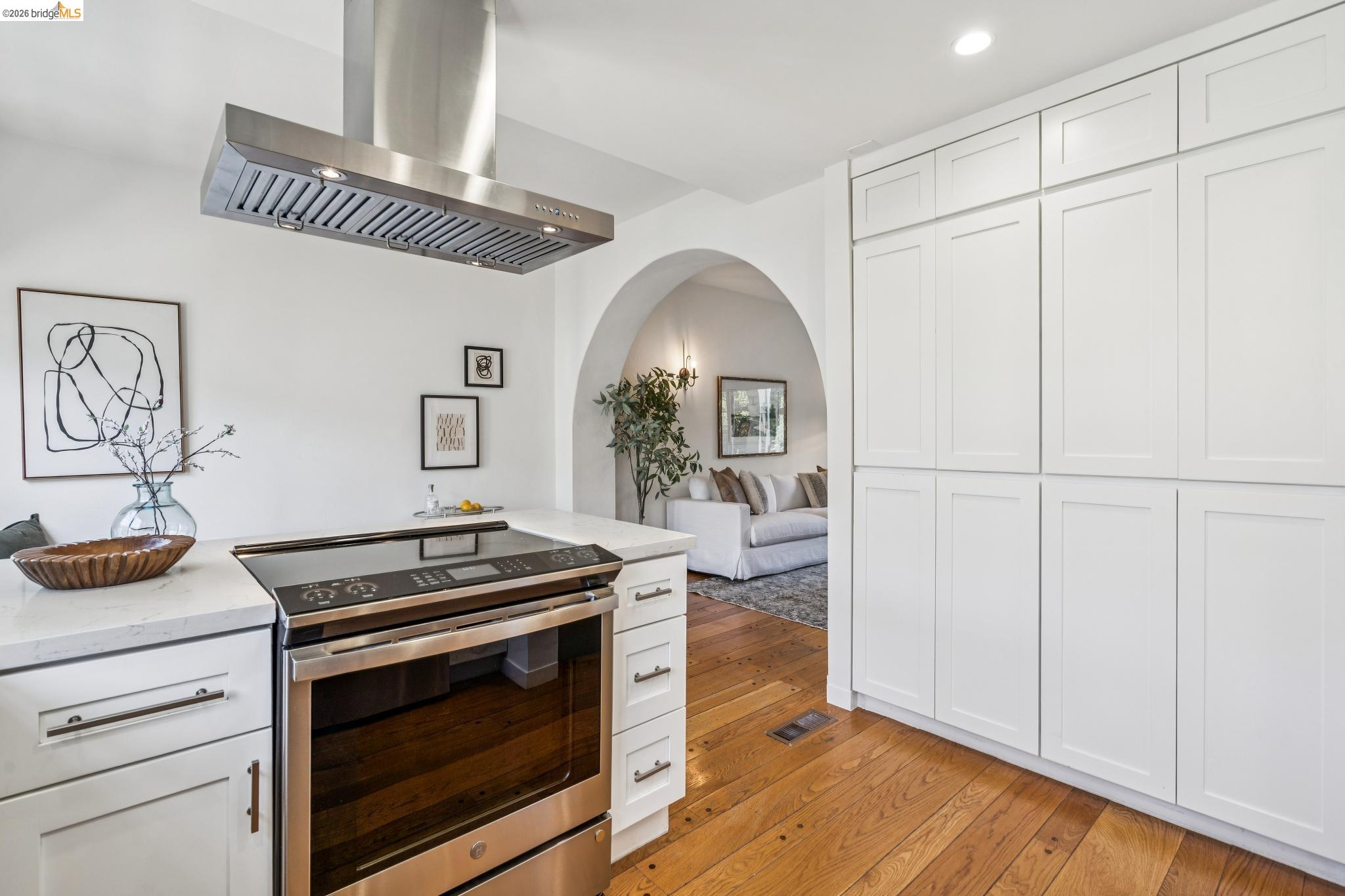 Photo #10: 41127102 Listing: Photo #10