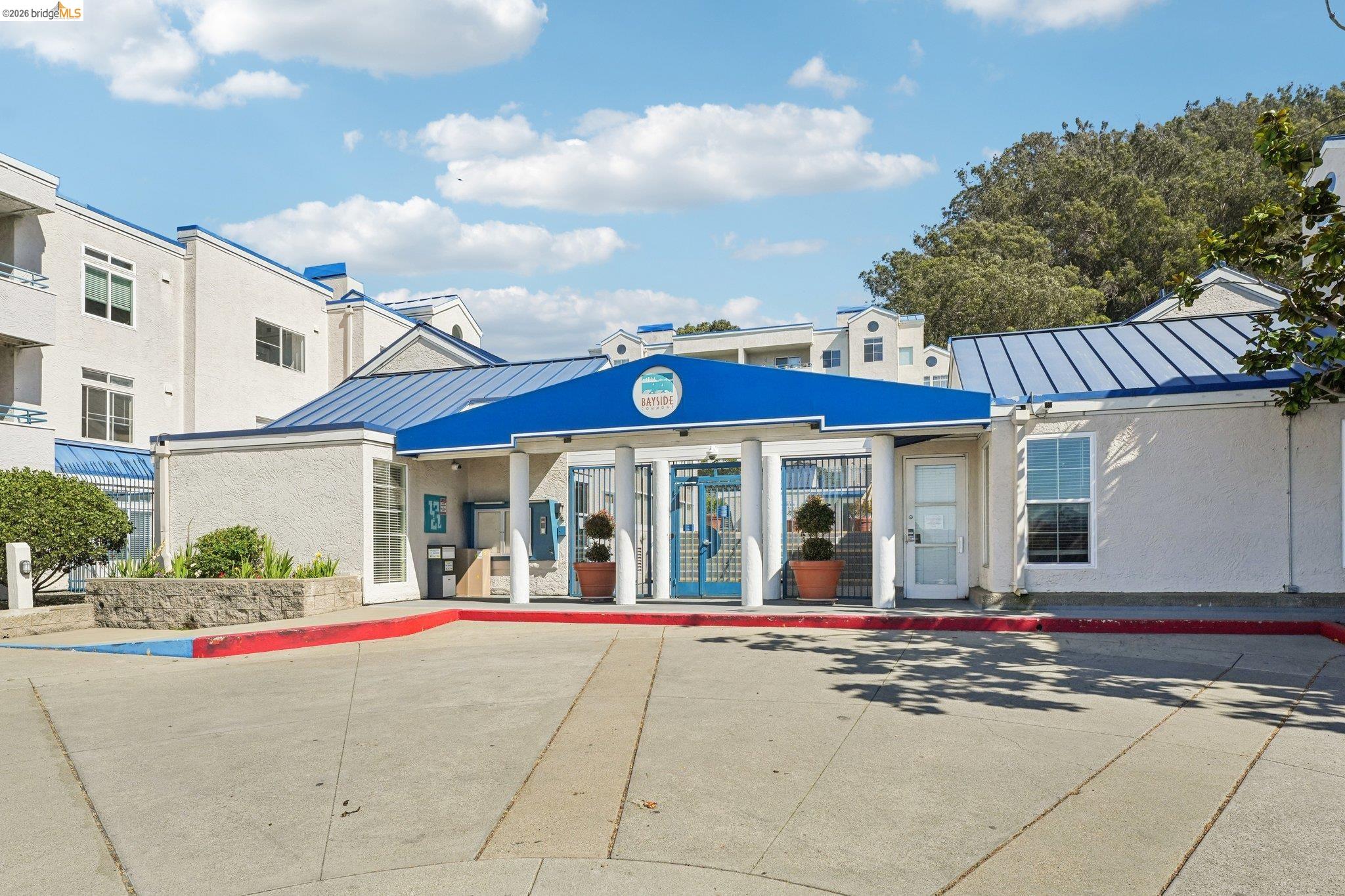 Photo #2: 41127103 Listing: Photo #2