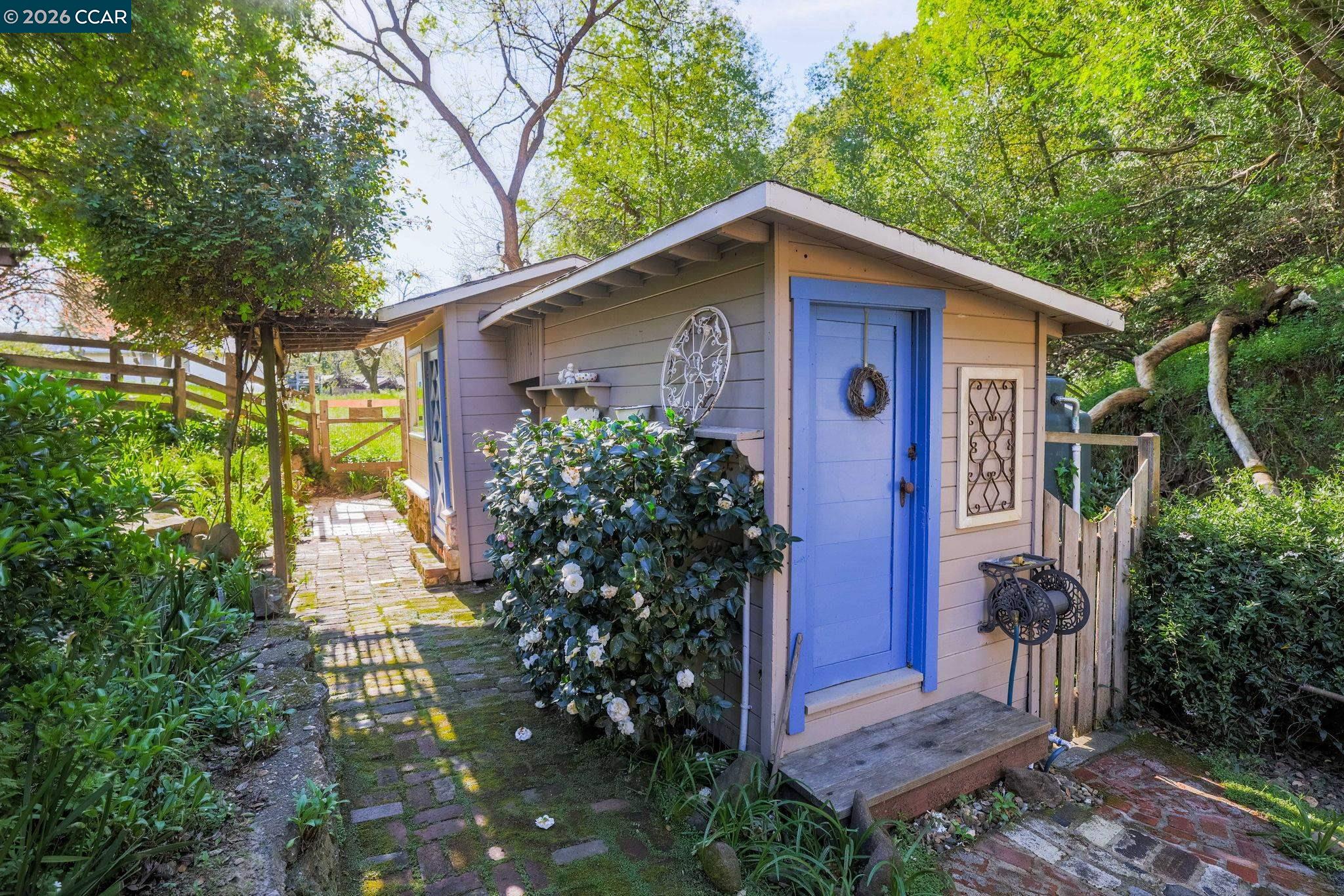 Detail Gallery Image 30 of 39 For 5461 Alhambra Valley Rd, Martinez,  CA 94553 - 3 Beds | 2 Baths