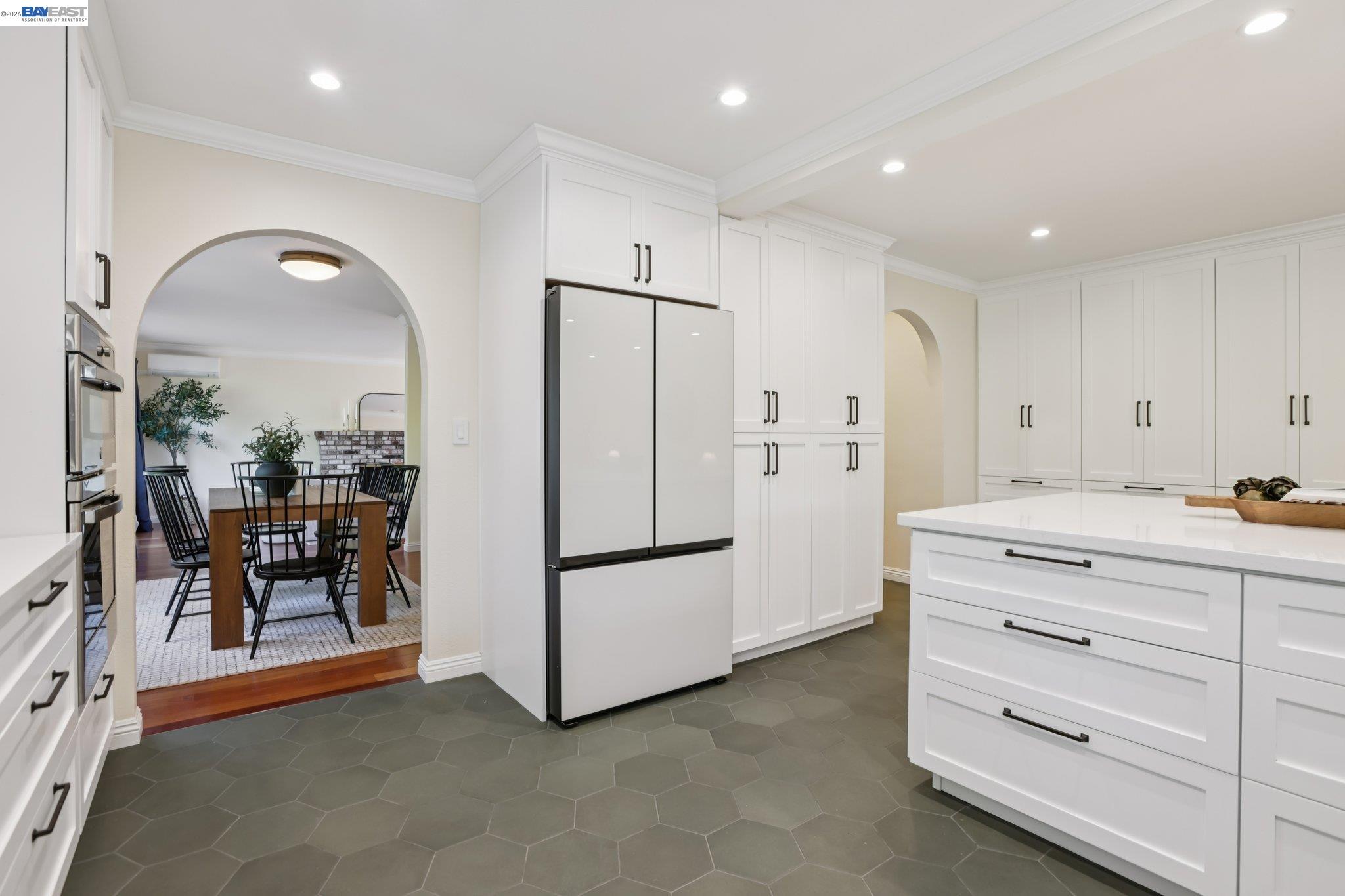 Detail Gallery Image 13 of 58 For 44 Lariat Ct, Walnut Creek,  CA 94596 - 5 Beds | 3/1 Baths