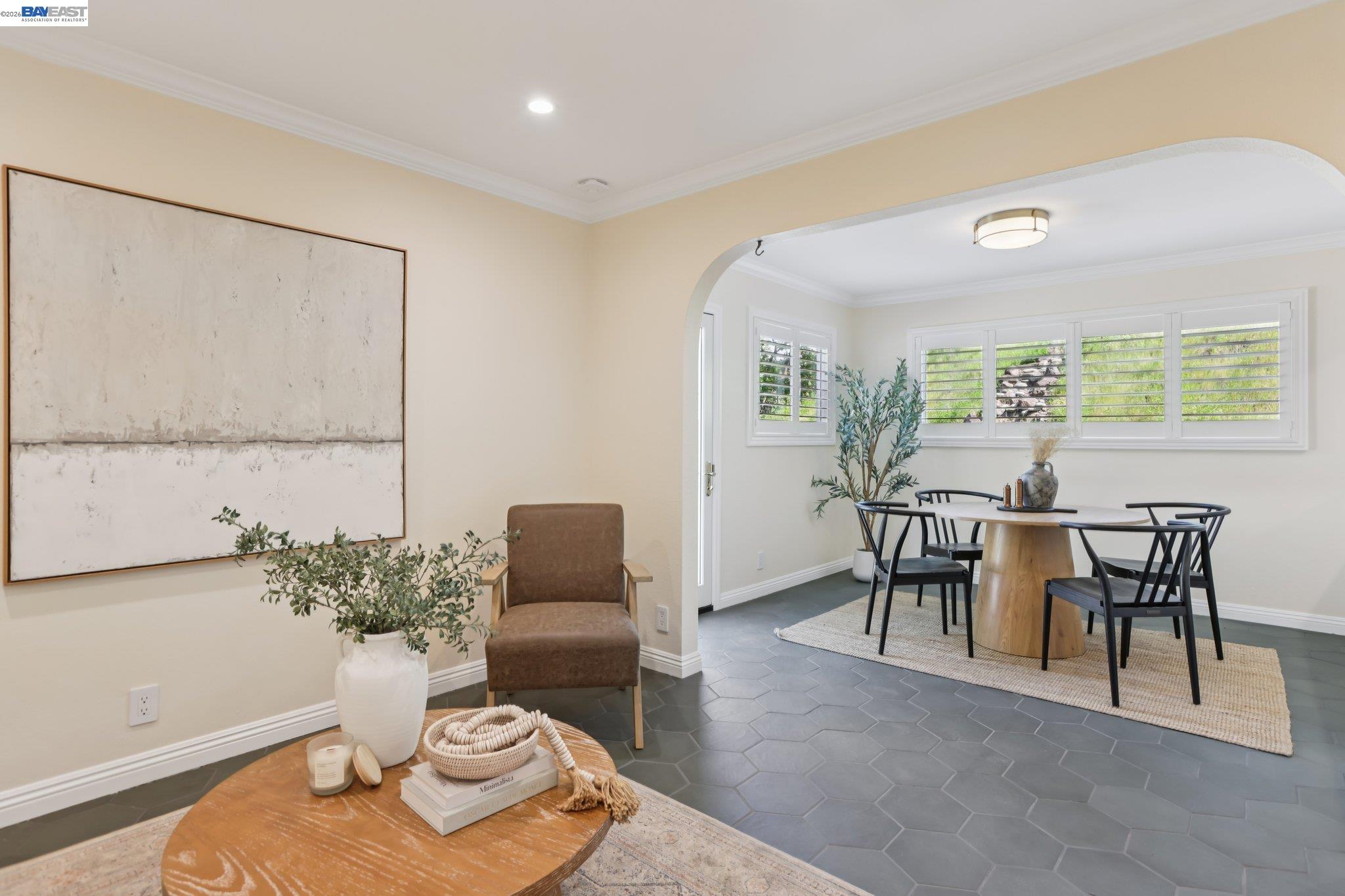 Detail Gallery Image 14 of 58 For 44 Lariat Ct, Walnut Creek,  CA 94596 - 5 Beds | 3/1 Baths