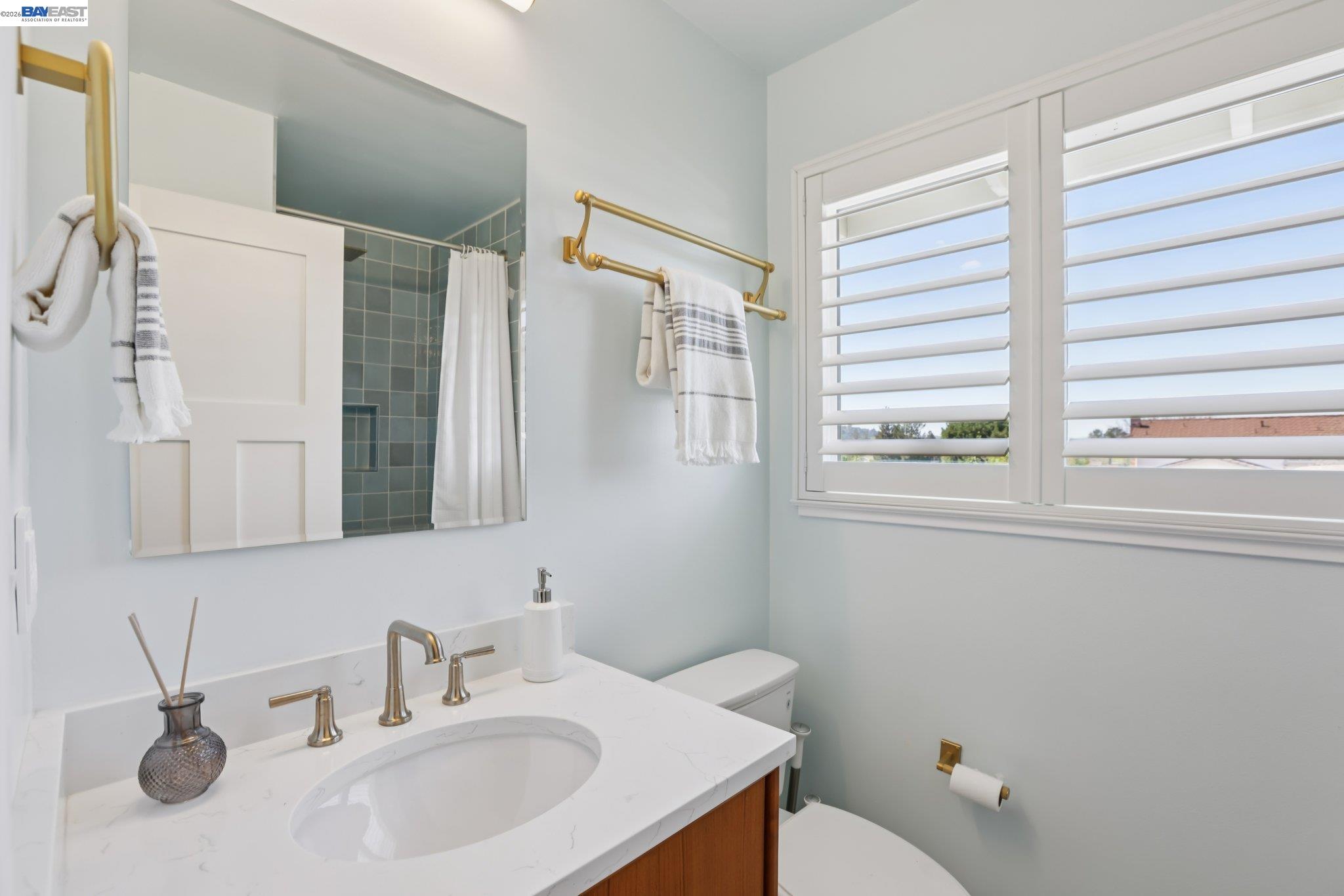 Detail Gallery Image 32 of 58 For 44 Lariat Ct, Walnut Creek,  CA 94596 - 5 Beds | 3/1 Baths