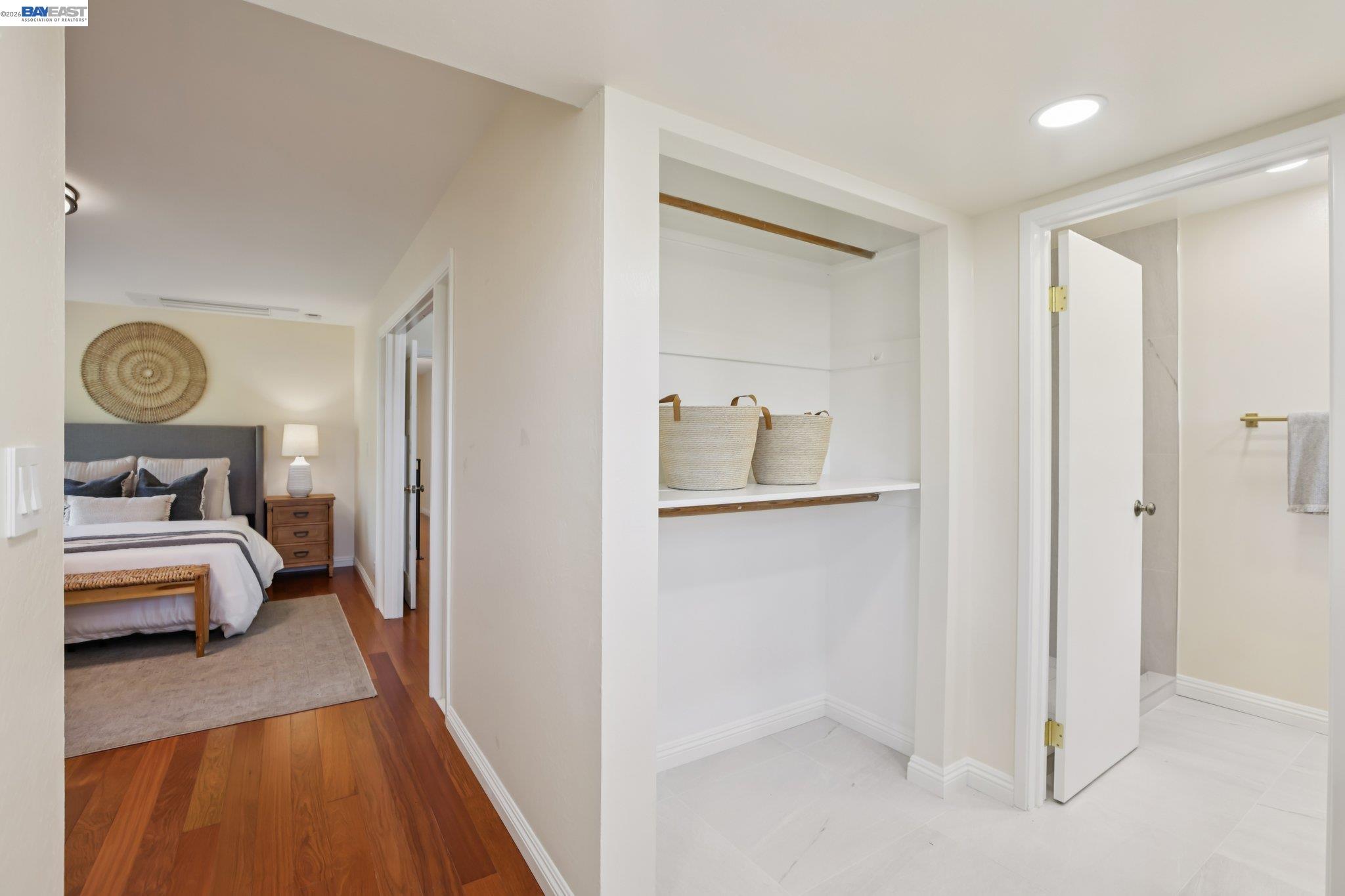 Detail Gallery Image 37 of 58 For 44 Lariat Ct, Walnut Creek,  CA 94596 - 5 Beds | 3/1 Baths