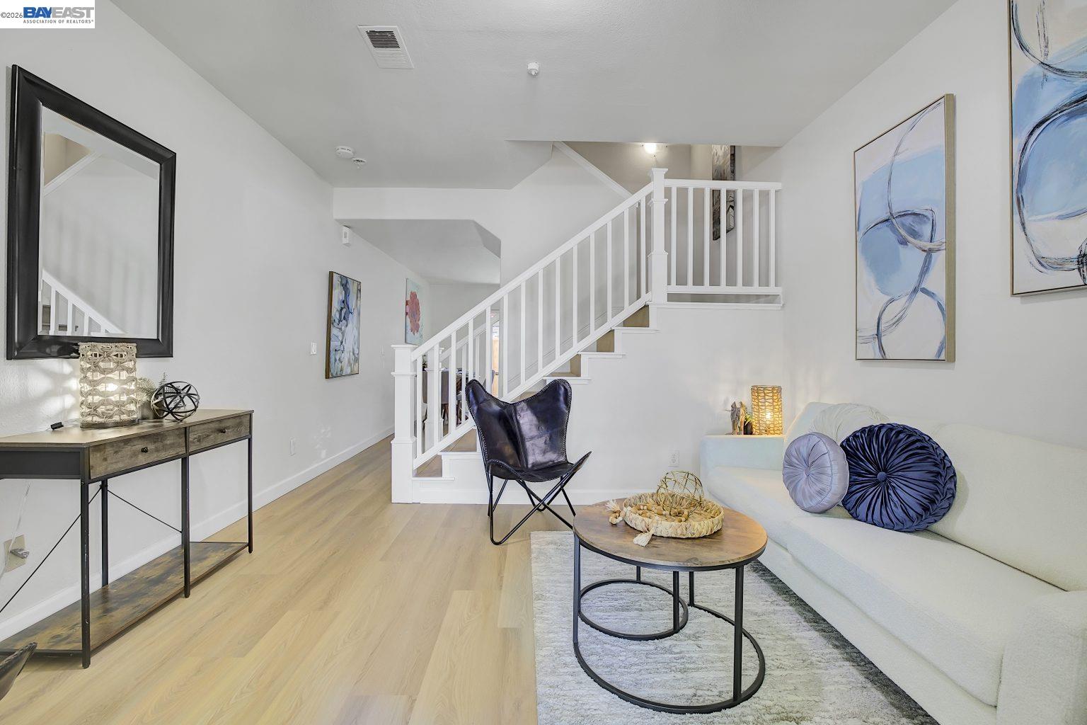 Detail Gallery Image 3 of 38 For 758 Bonita Ave, San Jose,  CA 95116 - 2 Beds | 2 Baths