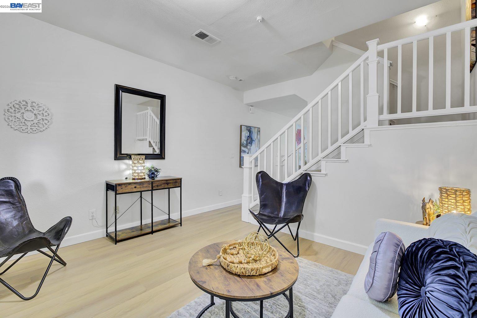 Detail Gallery Image 5 of 38 For 758 Bonita Ave, San Jose,  CA 95116 - 2 Beds | 2 Baths