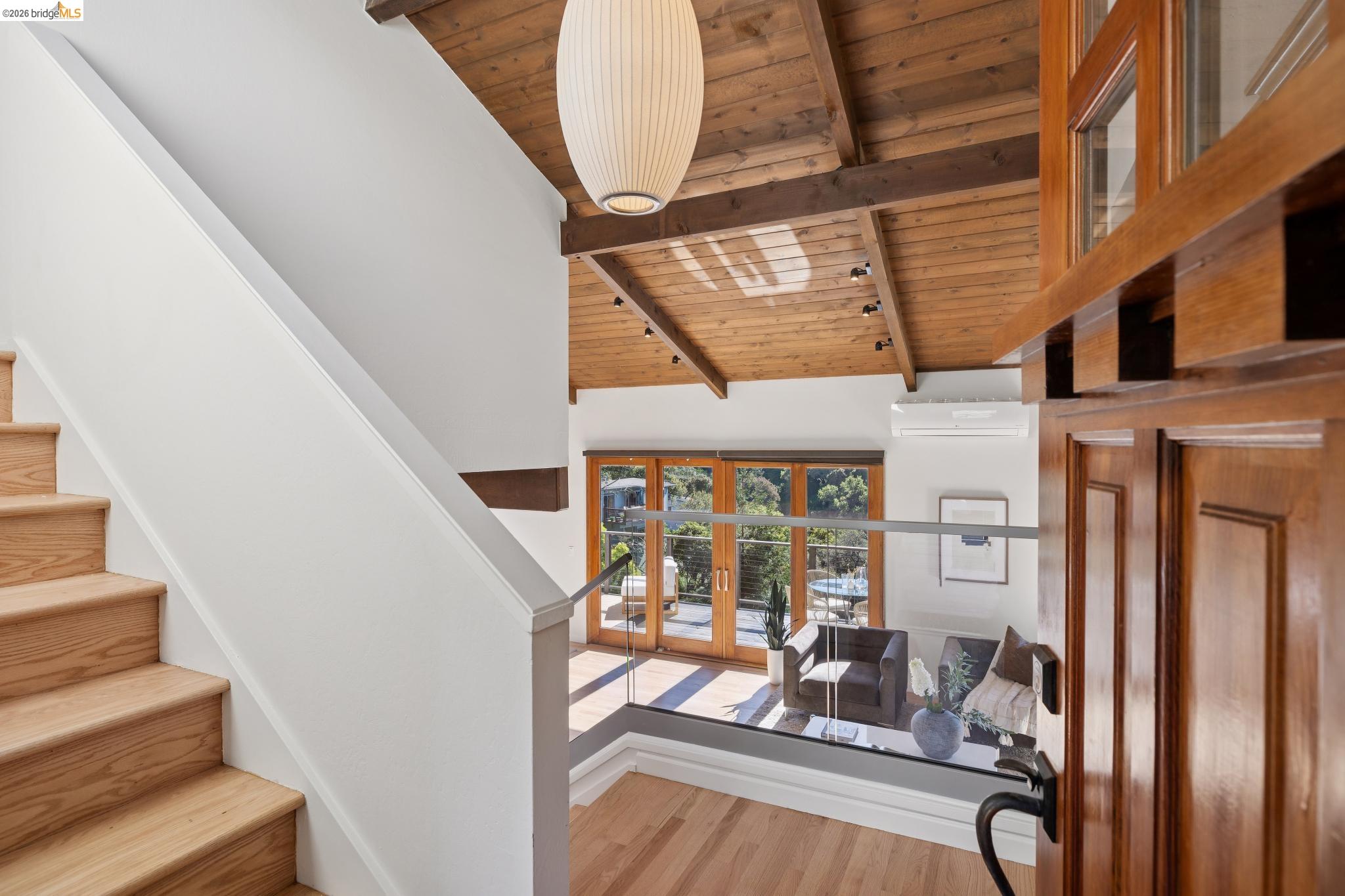 Detail Gallery Image 2 of 43 For 5 Abbott Way, Piedmont,  CA 94618 - 4 Beds | 3/1 Baths