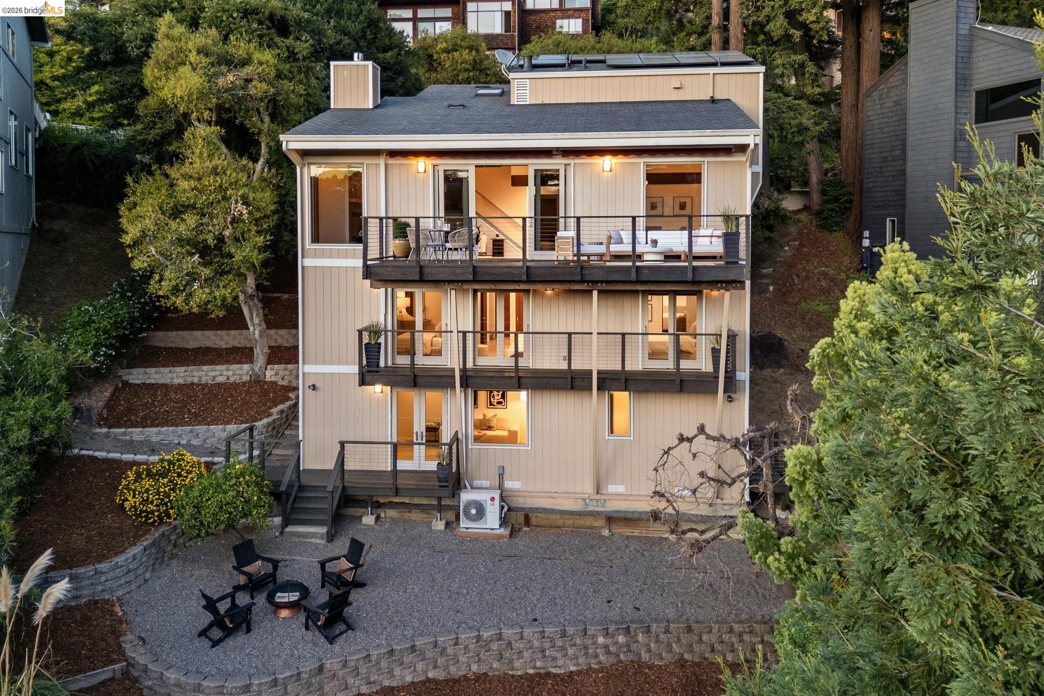 Detail Gallery Image 41 of 45 For 5 Abbott Way, Piedmont,  CA 94618 - 4 Beds | 3/1 Baths