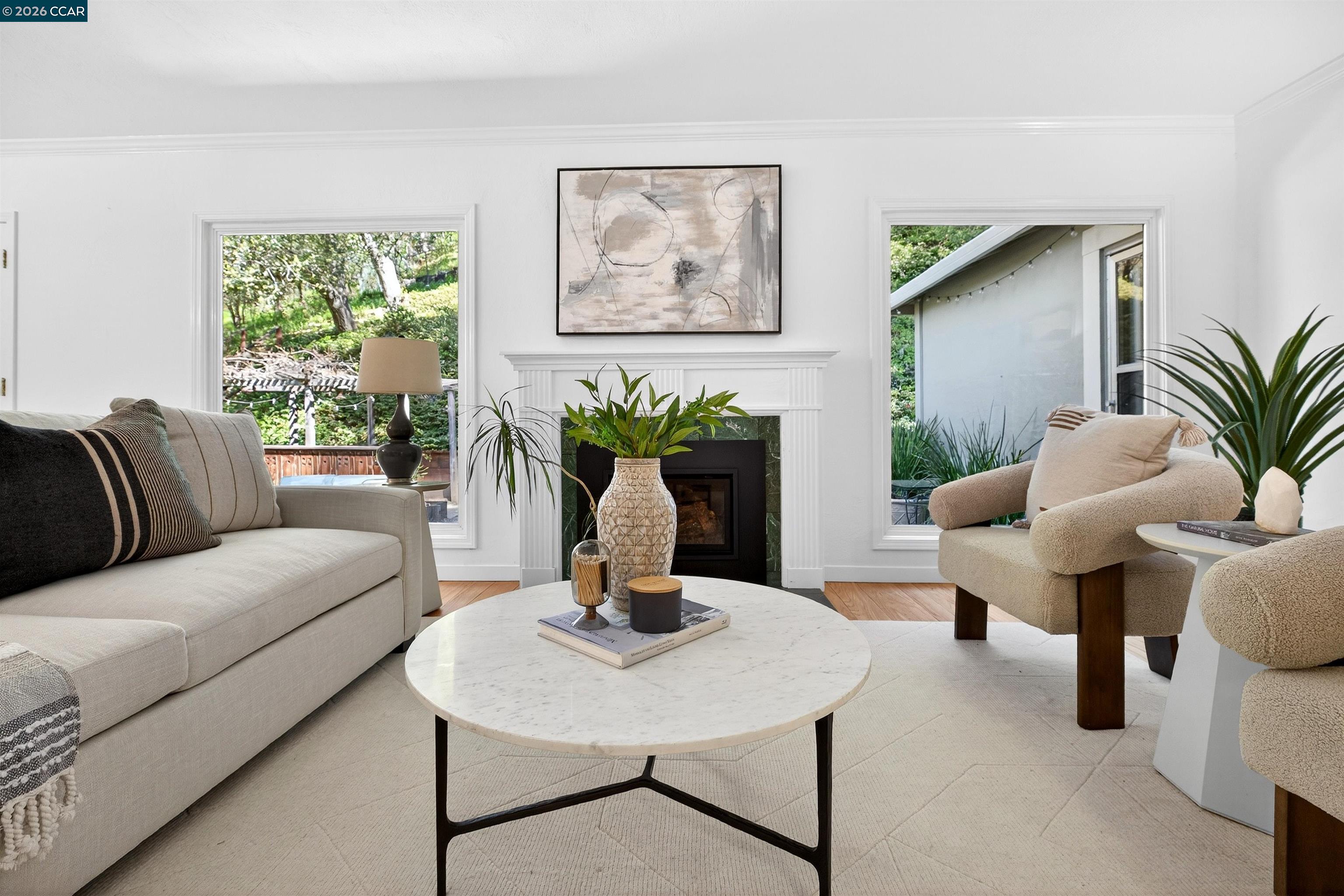 Detail Gallery Image 3 of 24 For 27 Glorietta Ct, Orinda,  CA 94563 - 4 Beds | 3 Baths