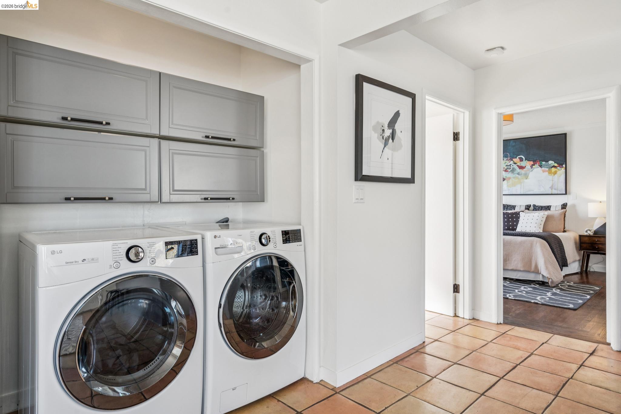 Detail Gallery Image 22 of 48 For 1550 Havenscourt Blvd, Oakland,  CA 94621 - – Beds | – Baths