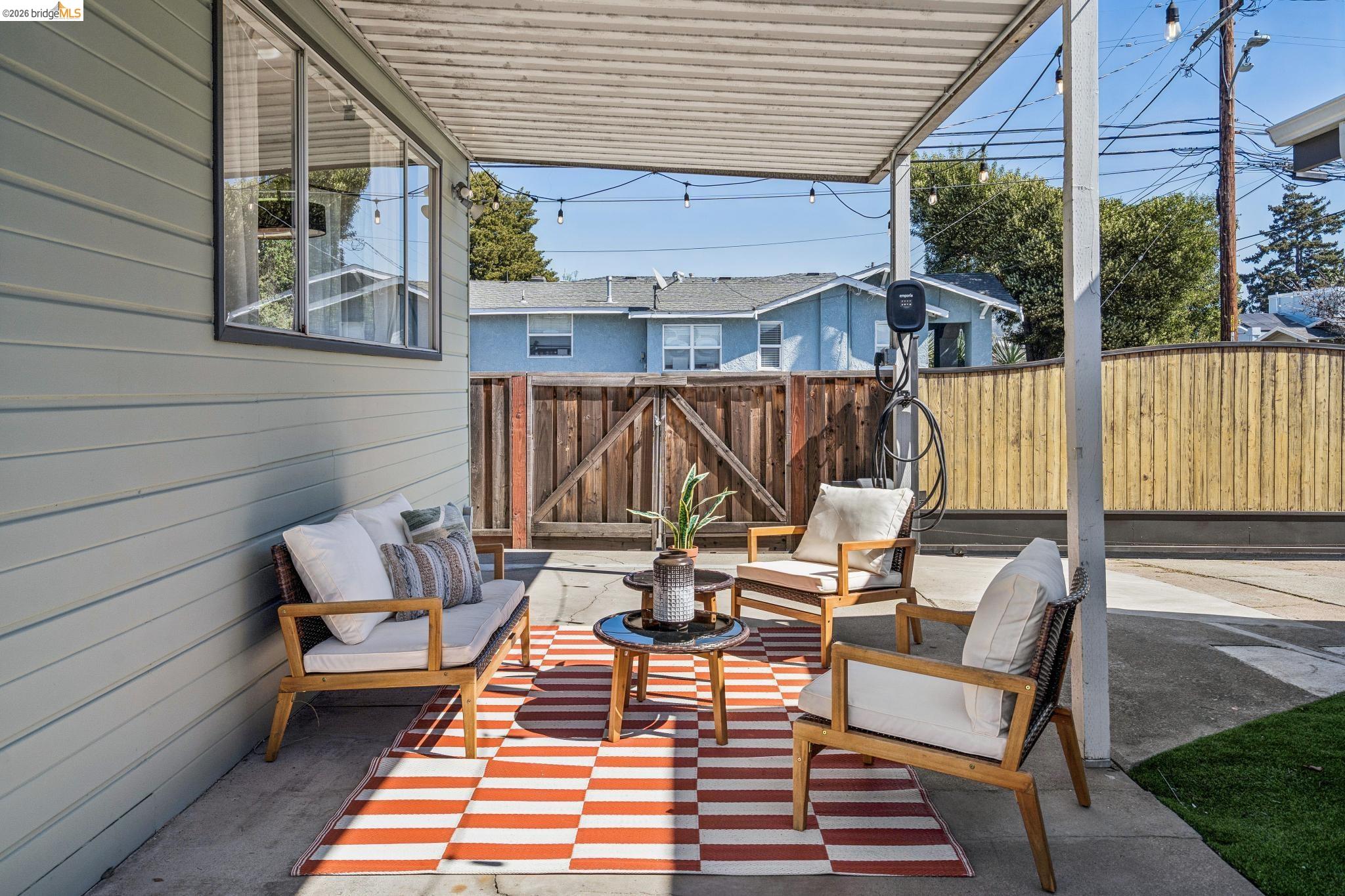 Detail Gallery Image 28 of 48 For 1550 Havenscourt Blvd, Oakland,  CA 94621 - – Beds | – Baths