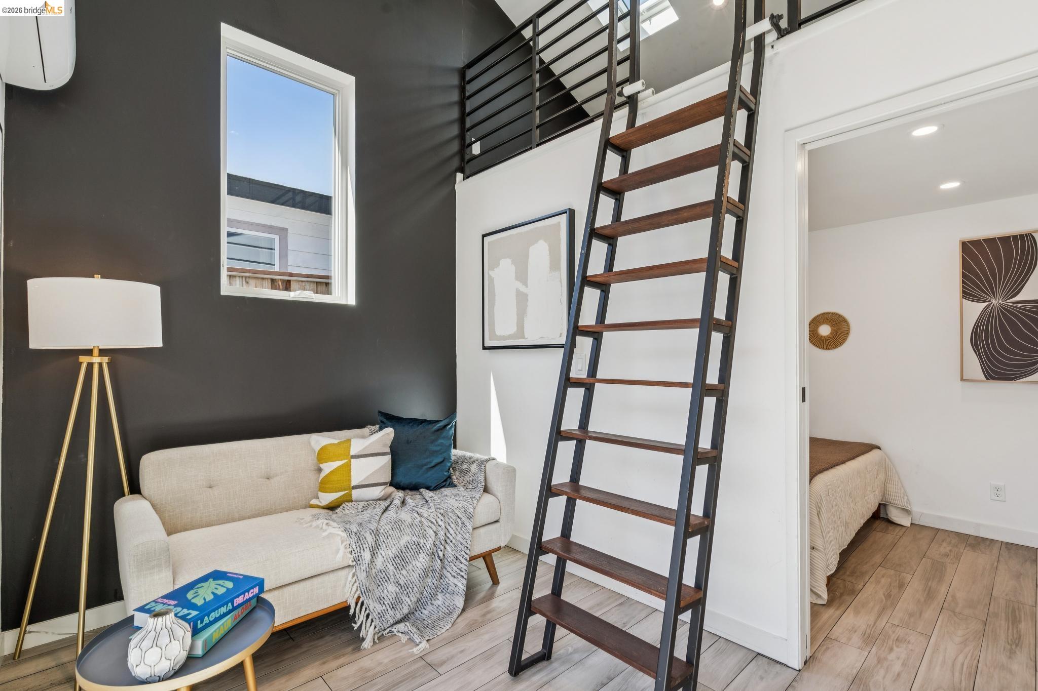 Detail Gallery Image 34 of 48 For 1550 Havenscourt Blvd, Oakland,  CA 94621 - – Beds | – Baths