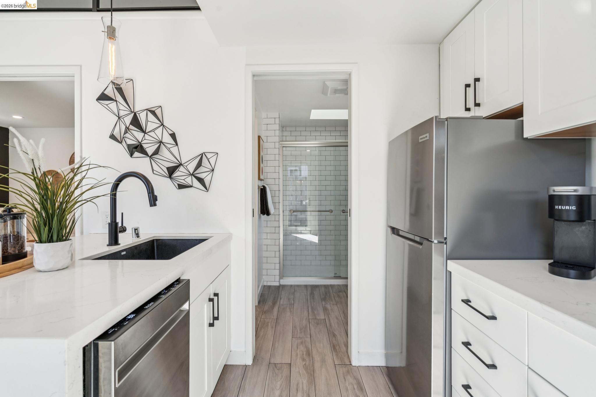 Detail Gallery Image 36 of 48 For 1550 Havenscourt Blvd, Oakland,  CA 94621 - – Beds | – Baths