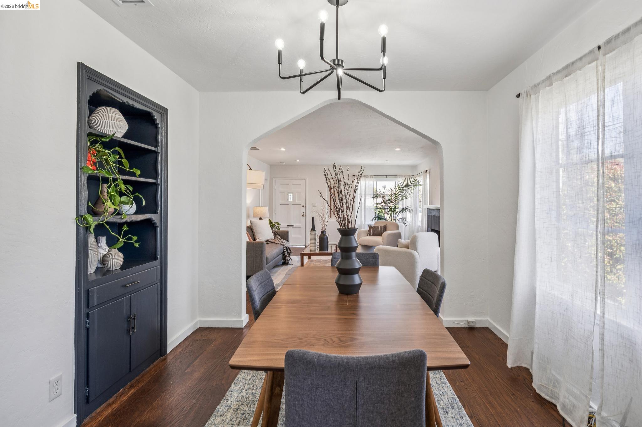 Detail Gallery Image 7 of 48 For 1550 Havenscourt Blvd, Oakland,  CA 94621 - – Beds | – Baths