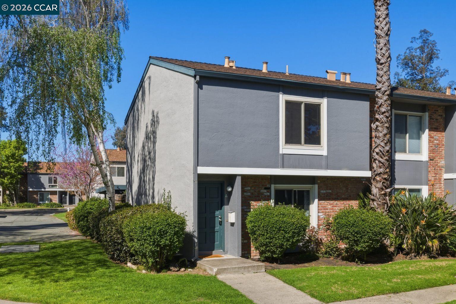 Detail Gallery Image 2 of 47 For 3825 Northwood Dr a,  Concord,  CA 94520 - 3 Beds | 2 Baths