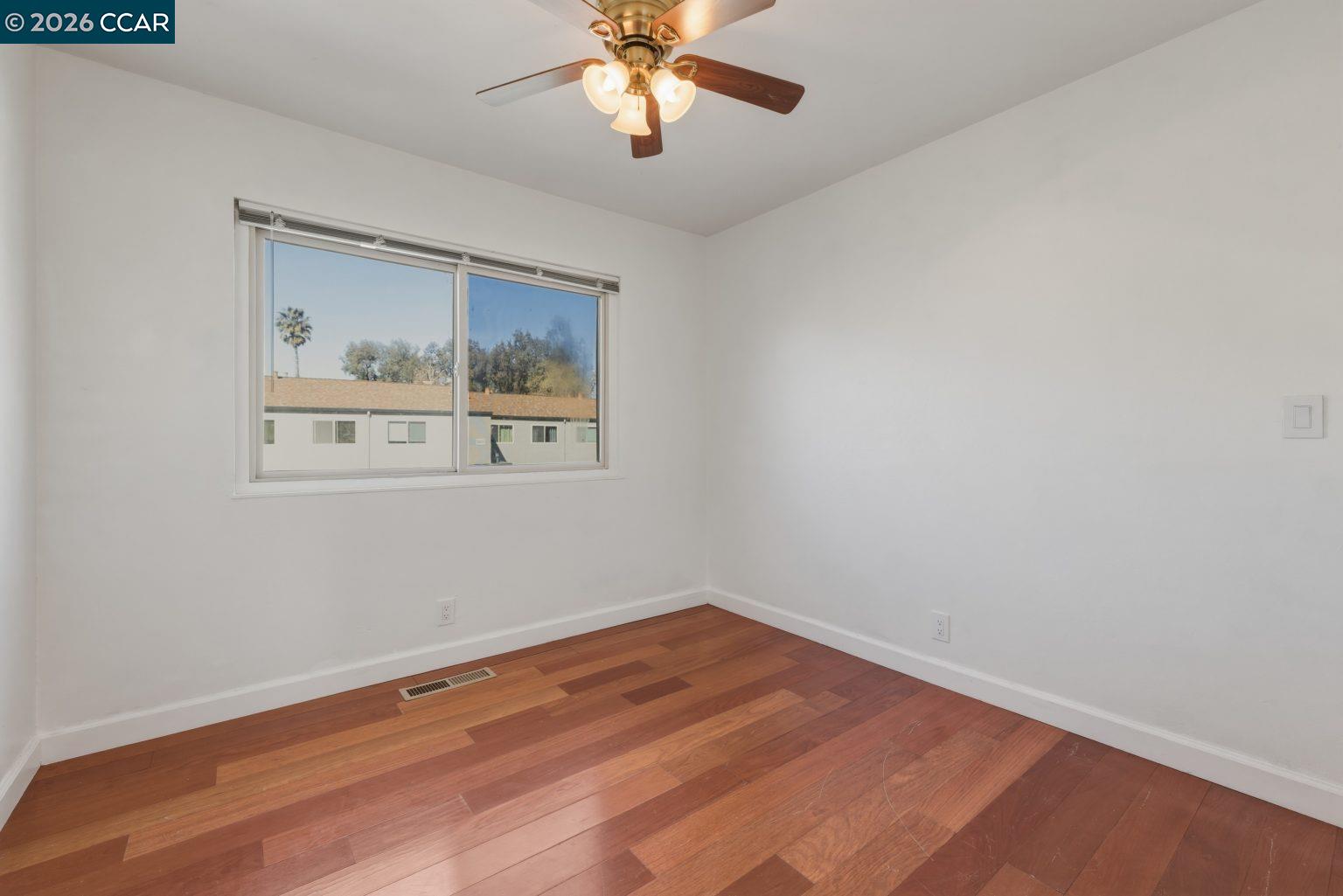 Detail Gallery Image 20 of 47 For 3825 Northwood Dr a,  Concord,  CA 94520 - 3 Beds | 2 Baths