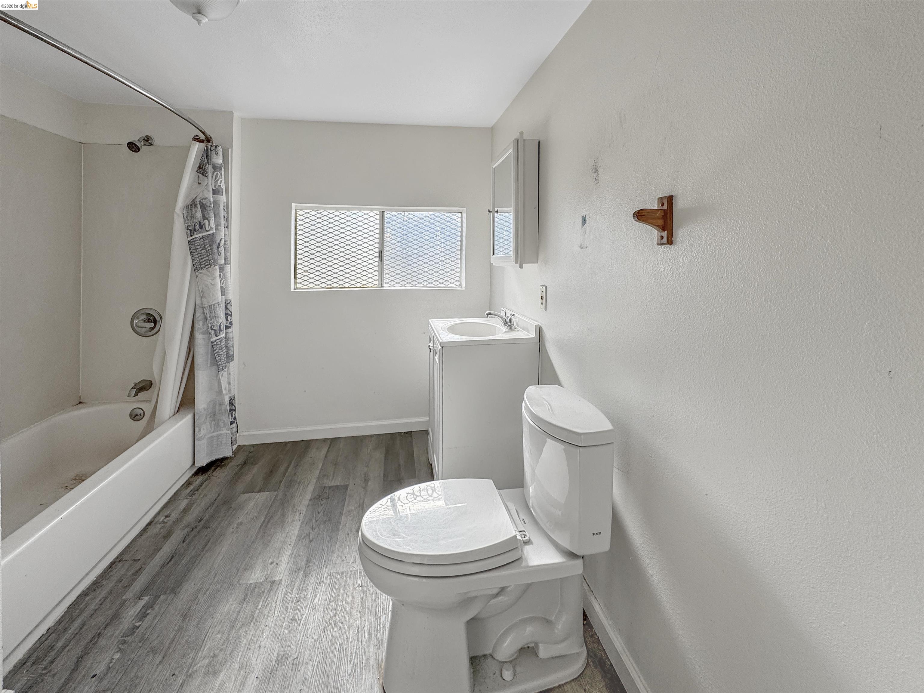 1651-1655 8th Street, Oakland, CA, 94607