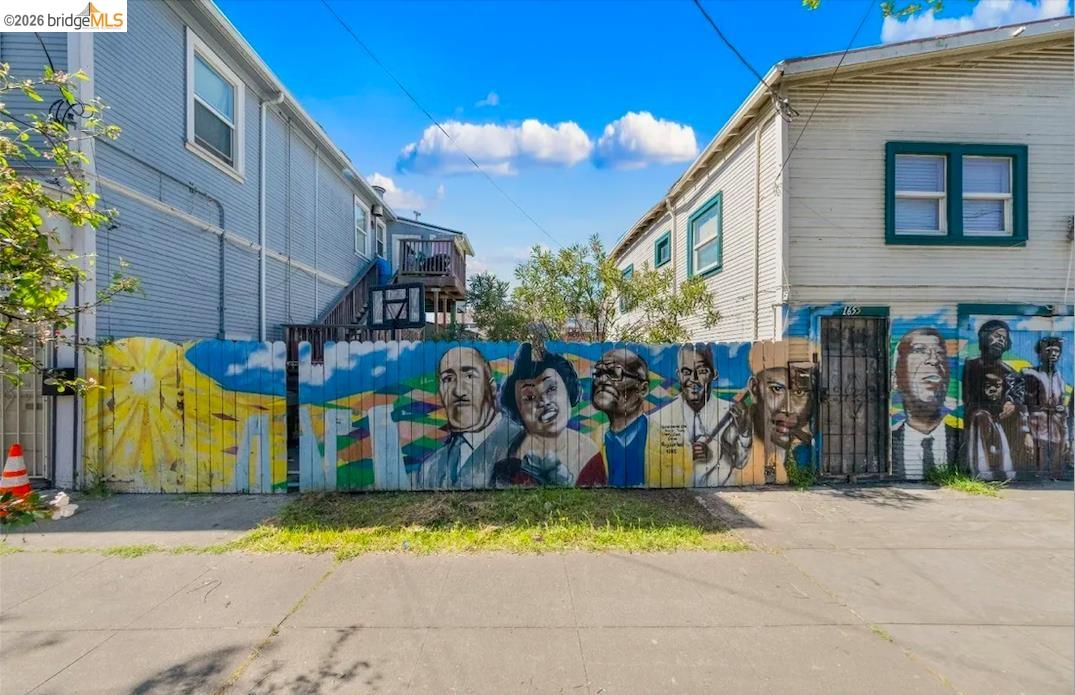 Detail Gallery Image 8 of 11 For 1653-1655 8th Street, Oakland,  CA 94607 - – Beds | – Baths