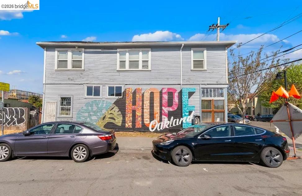 Detail Gallery Image 9 of 11 For 1653-1655 8th Street, Oakland,  CA 94607 - – Beds | – Baths