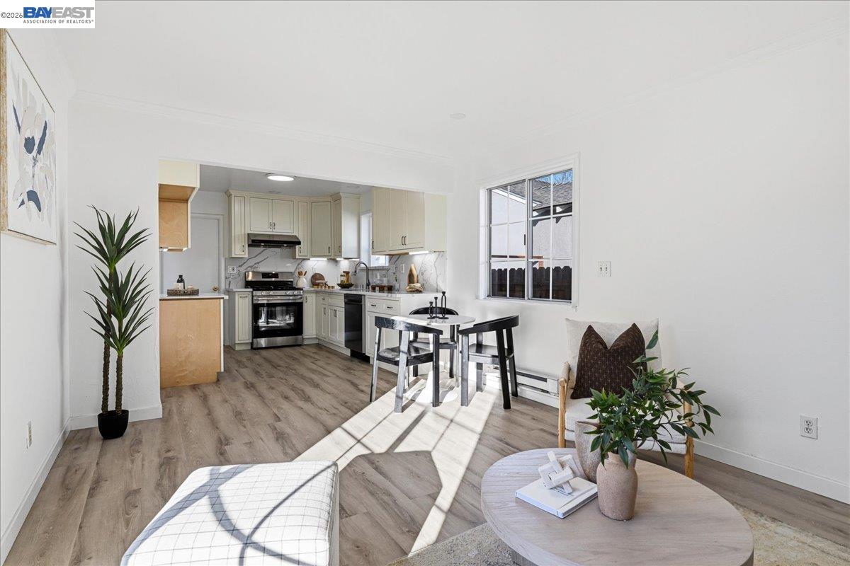 Detail Gallery Image 18 of 42 For 17790 via Arriba, San Lorenzo,  CA 94580 - 3 Beds | 2 Baths