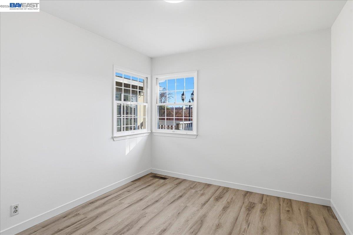 Detail Gallery Image 26 of 42 For 17790 via Arriba, San Lorenzo,  CA 94580 - 3 Beds | 2 Baths