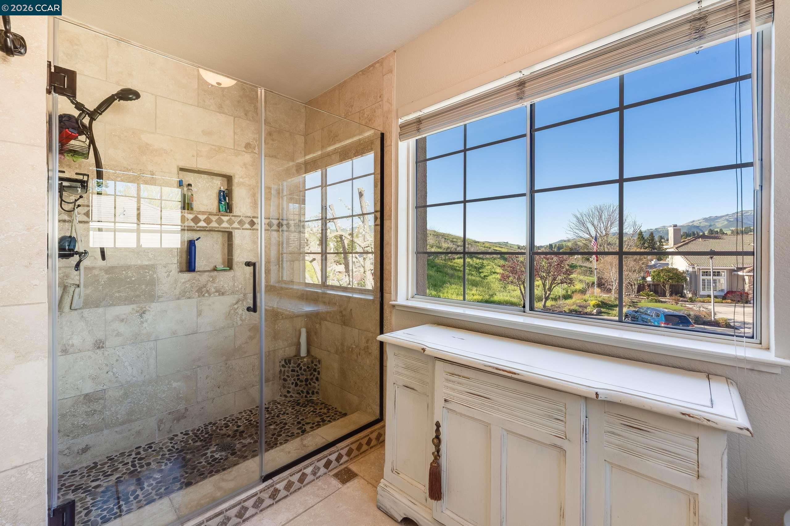 Detail Gallery Image 21 of 58 For 25 Westbourne Court, Danville,  CA 94506 - 5 Beds | 3 Baths