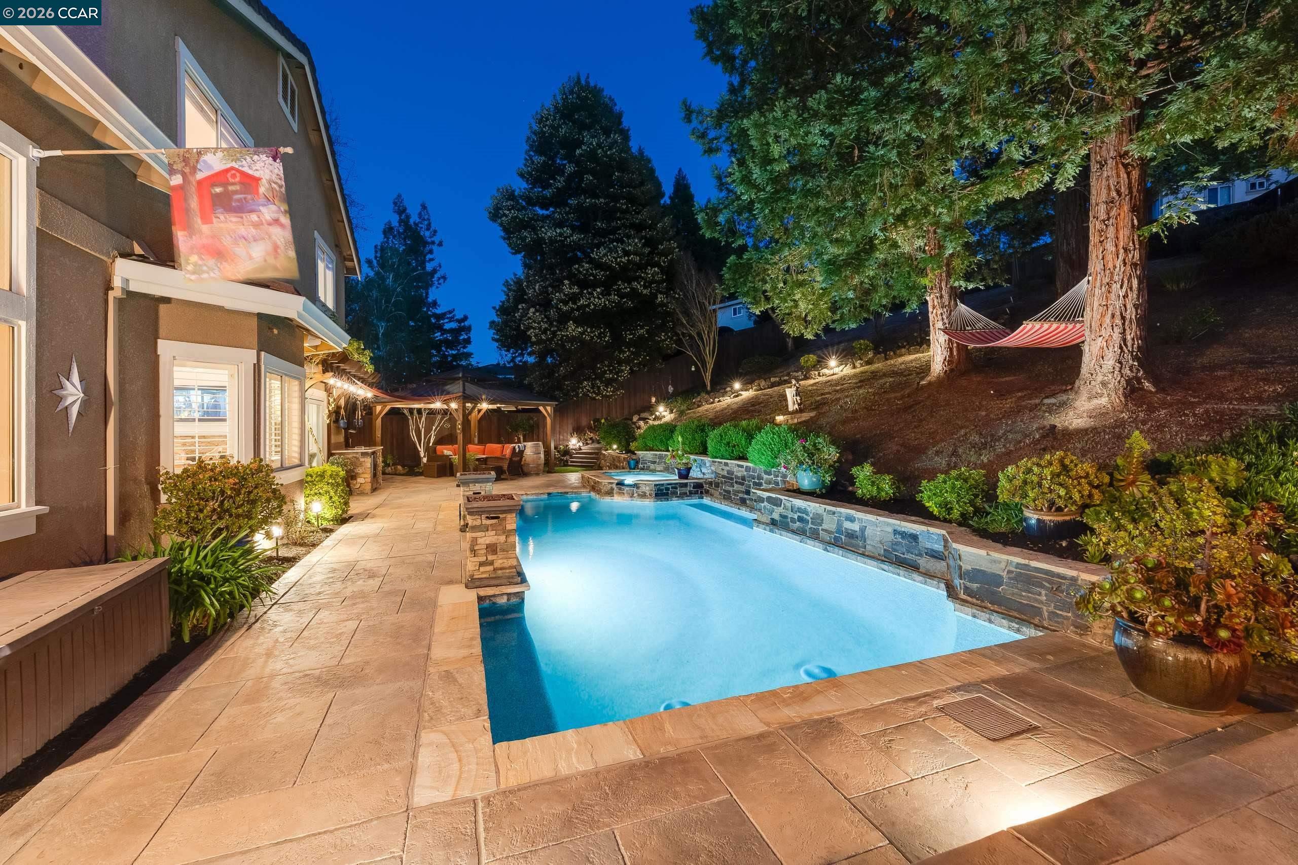 Detail Gallery Image 33 of 58 For 25 Westbourne Court, Danville,  CA 94506 - 5 Beds | 3 Baths