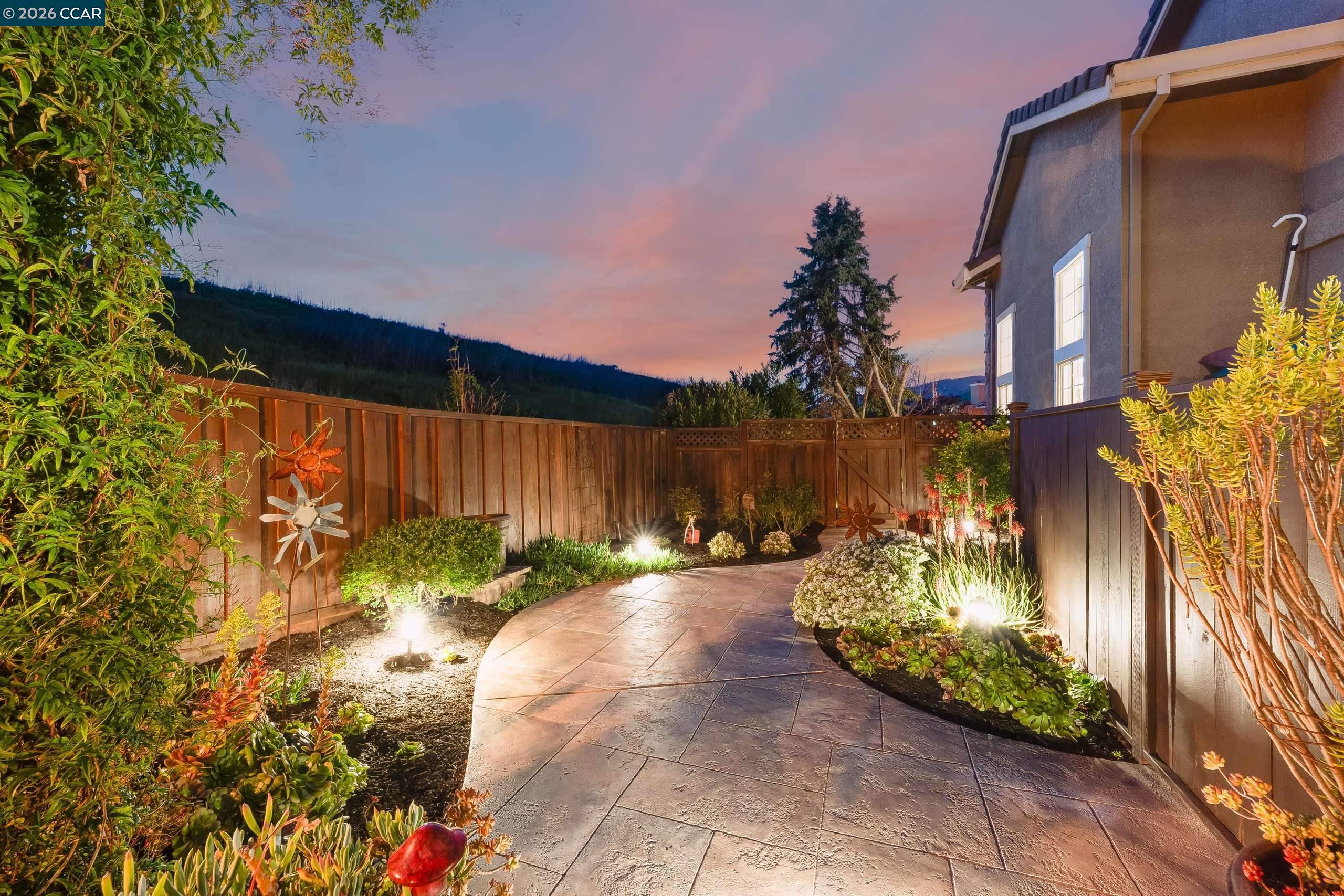 Detail Gallery Image 34 of 58 For 25 Westbourne Court, Danville,  CA 94506 - 5 Beds | 3 Baths