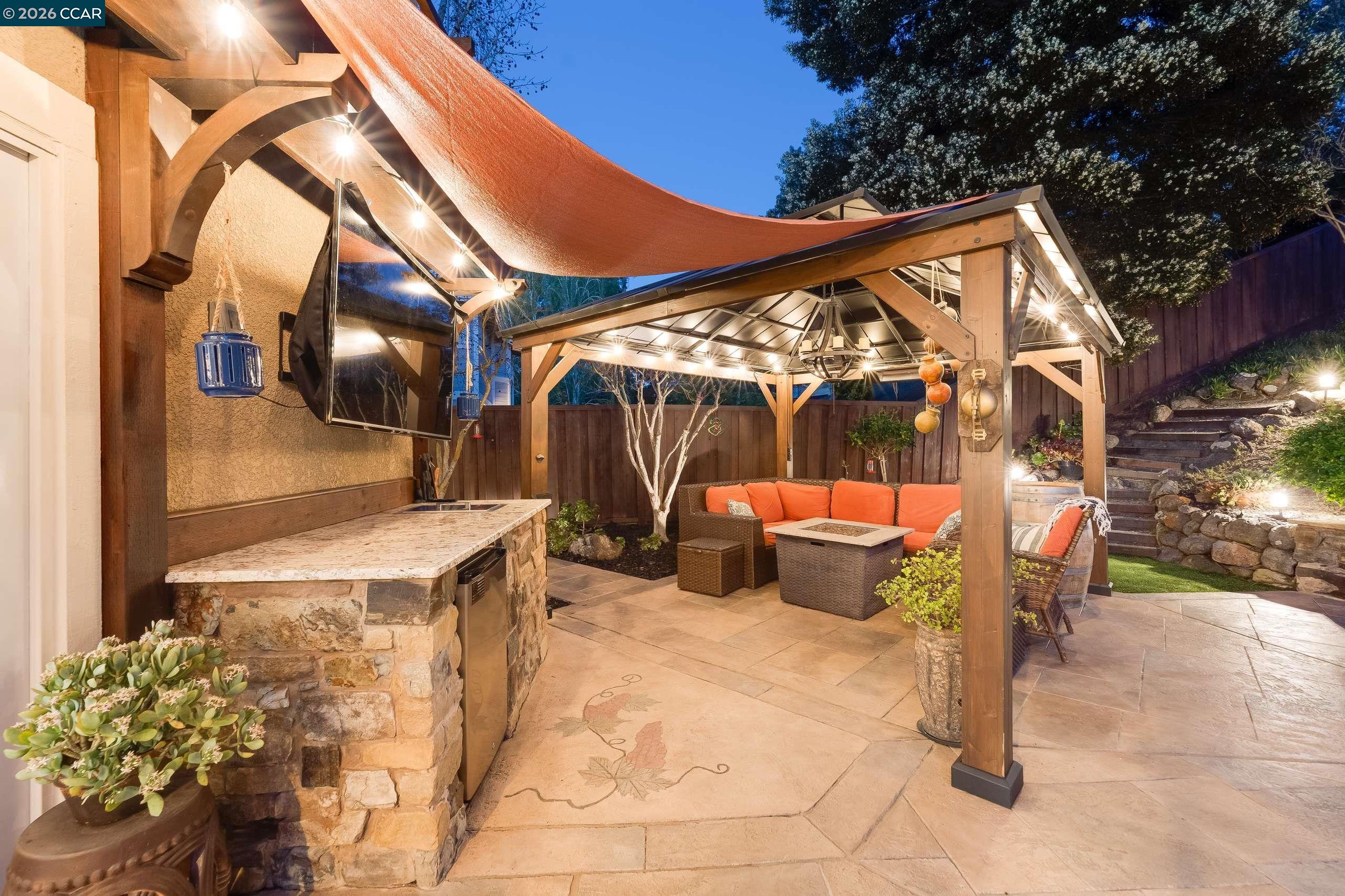 Detail Gallery Image 35 of 58 For 25 Westbourne Court, Danville,  CA 94506 - 5 Beds | 3 Baths