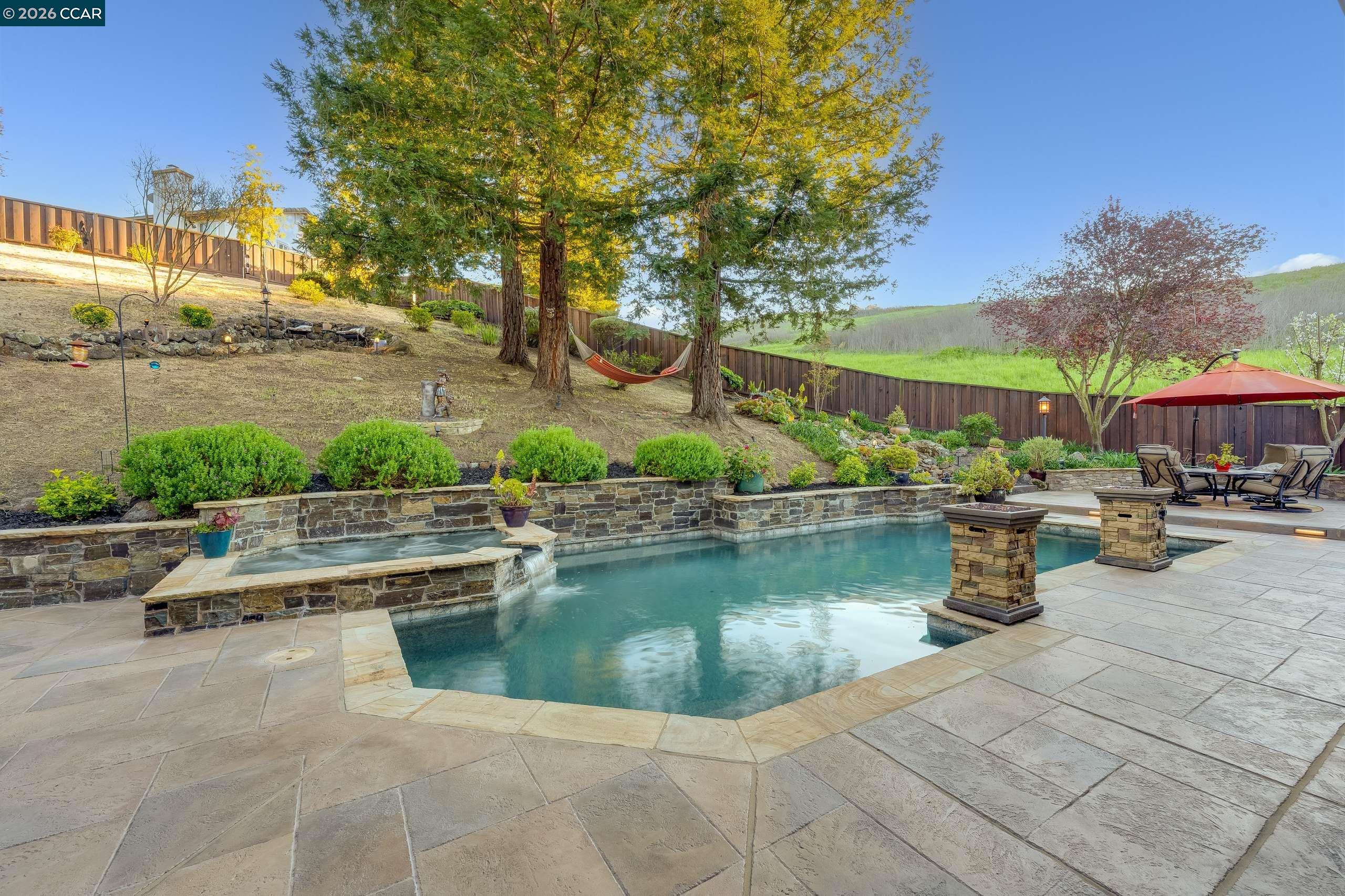 Detail Gallery Image 39 of 58 For 25 Westbourne Court, Danville,  CA 94506 - 5 Beds | 3 Baths