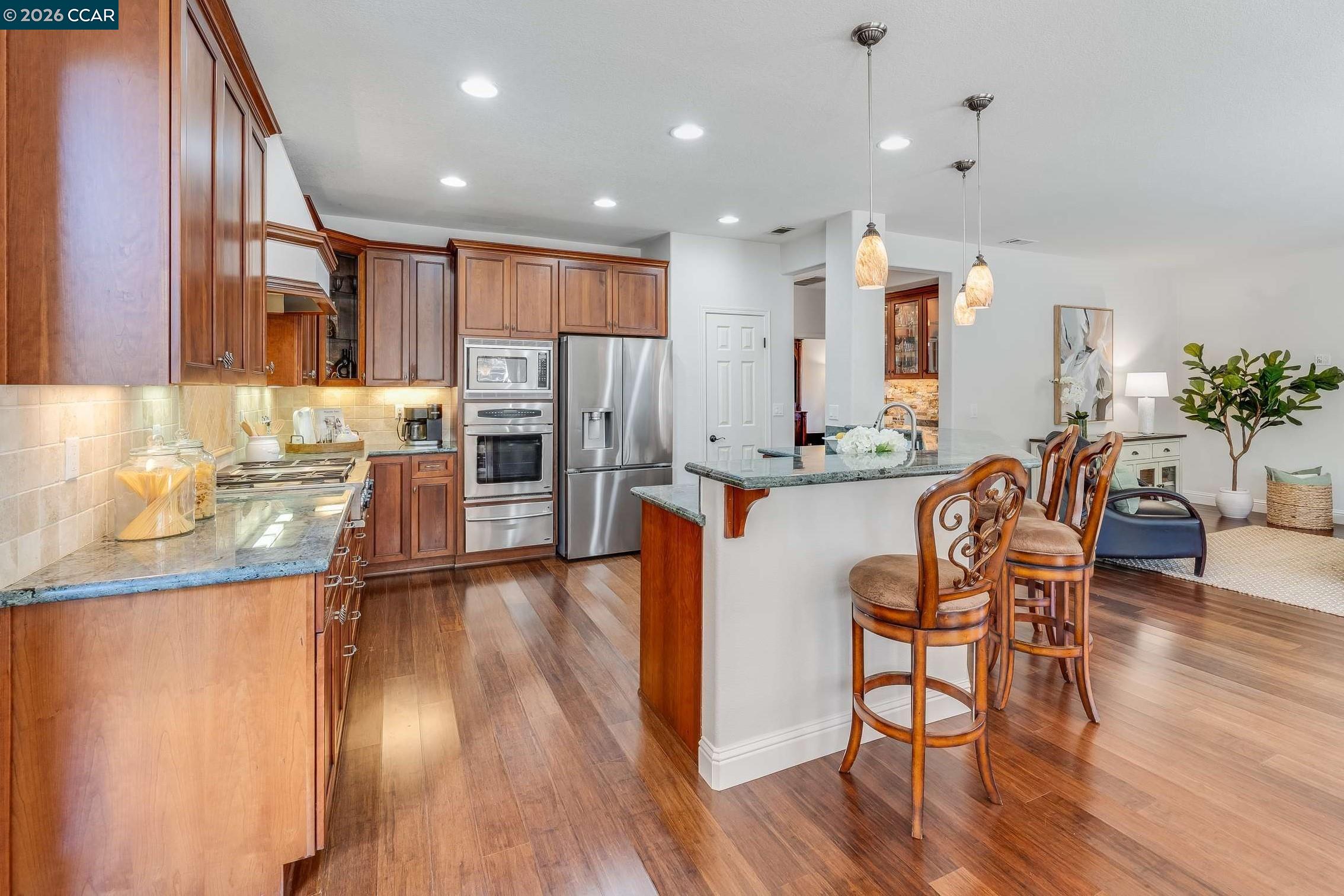 Detail Gallery Image 10 of 58 For 25 Westbourne Court, Danville,  CA 94506 - 5 Beds | 3 Baths