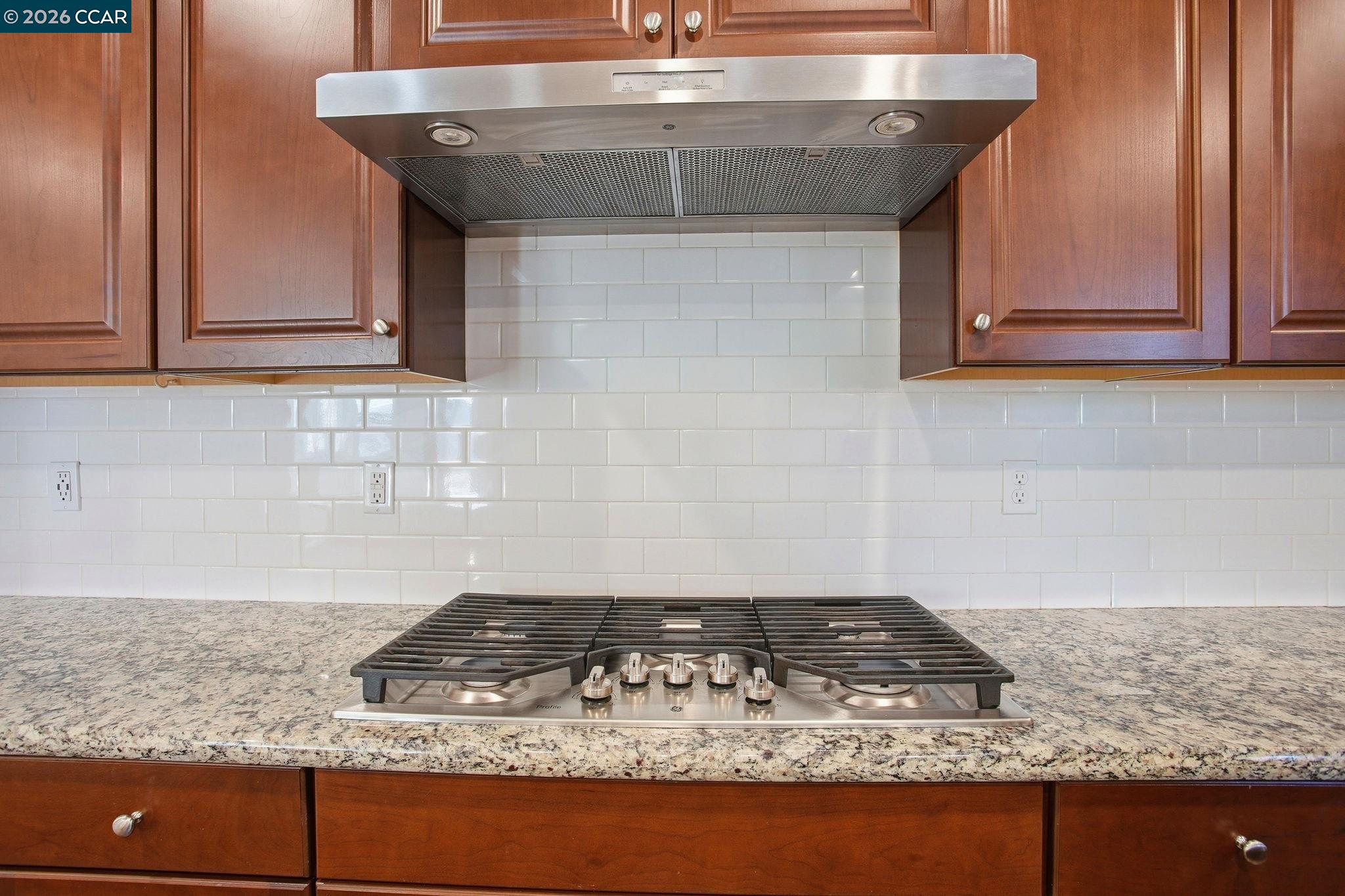 Detail Gallery Image 6 of 31 For 9229 Thimbleberry Drive, Sacramento,  CA 95829 - 2 Beds | 2 Baths