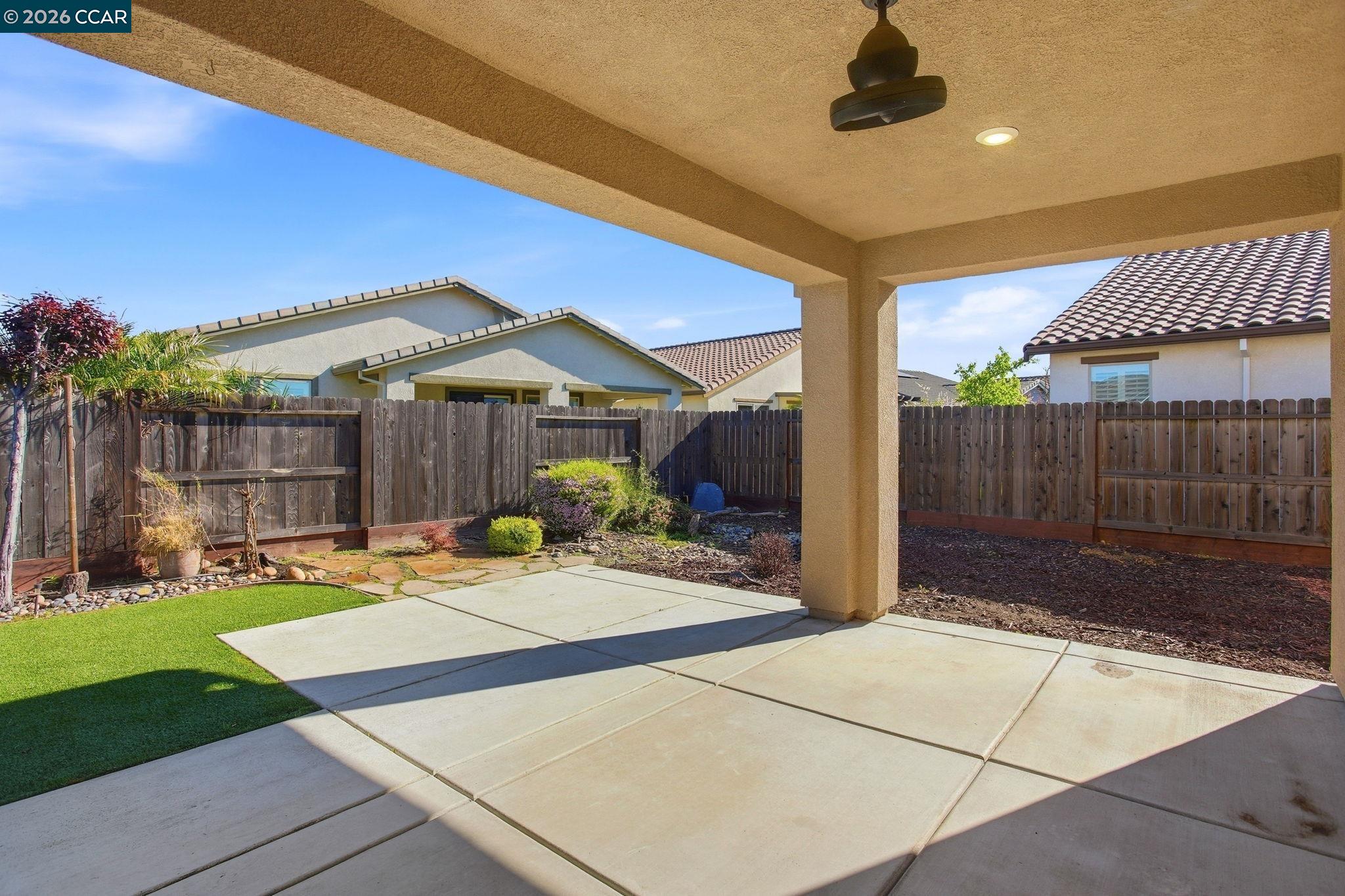 Detail Gallery Image 10 of 31 For 9229 Thimbleberry Drive, Sacramento,  CA 95829 - 2 Beds | 2 Baths