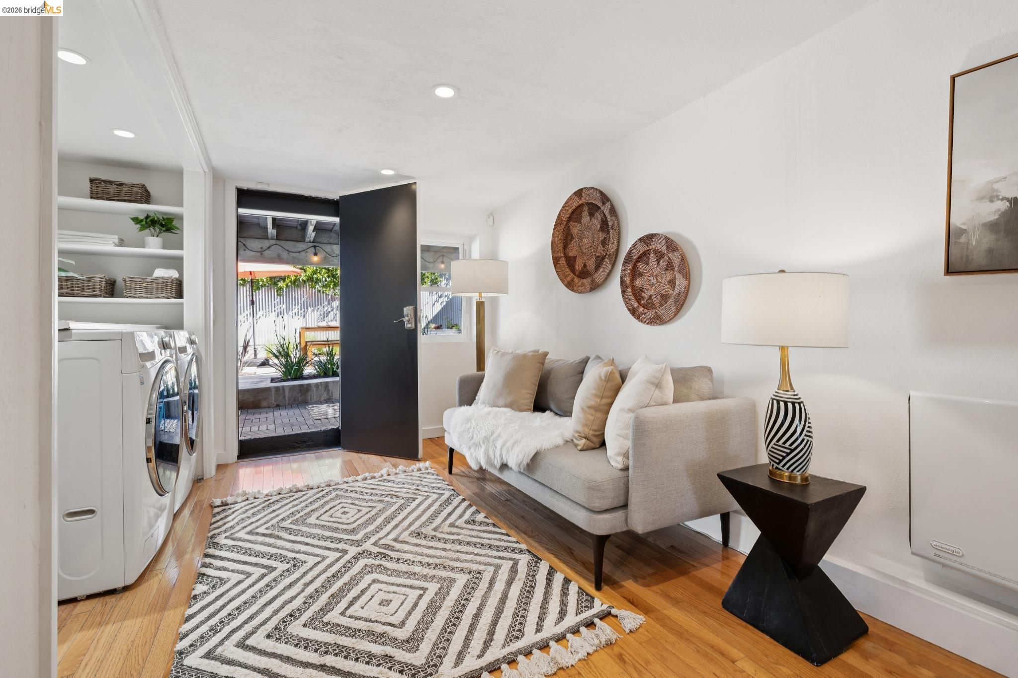 Detail Gallery Image 32 of 59 For 1509 Francis St, Albany,  CA 94706 - 3 Beds | 2 Baths