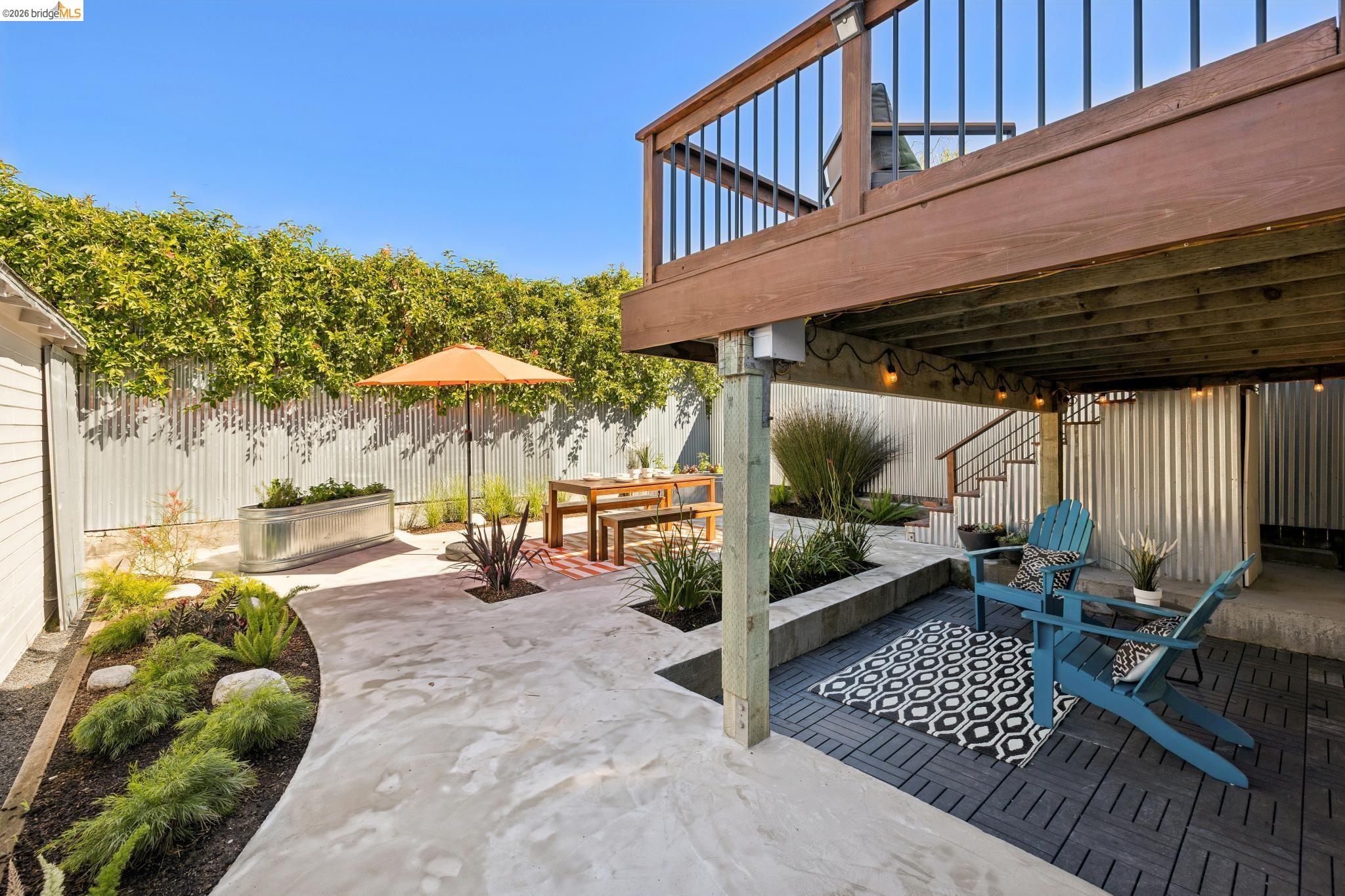 Detail Gallery Image 38 of 59 For 1509 Francis St, Albany,  CA 94706 - 3 Beds | 2 Baths