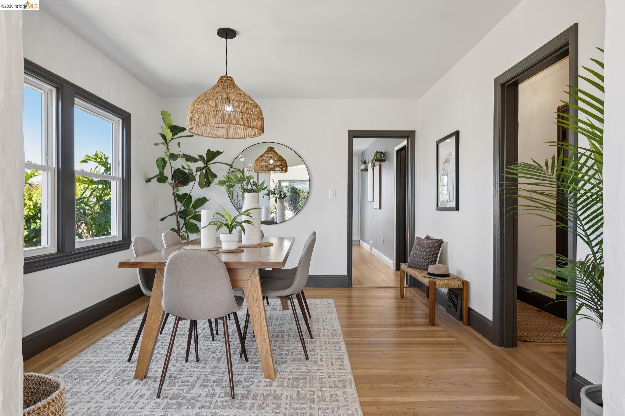 Detail Gallery Image 10 of 59 For 1509 Francis St, Albany,  CA 94706 - 3 Beds | 2 Baths