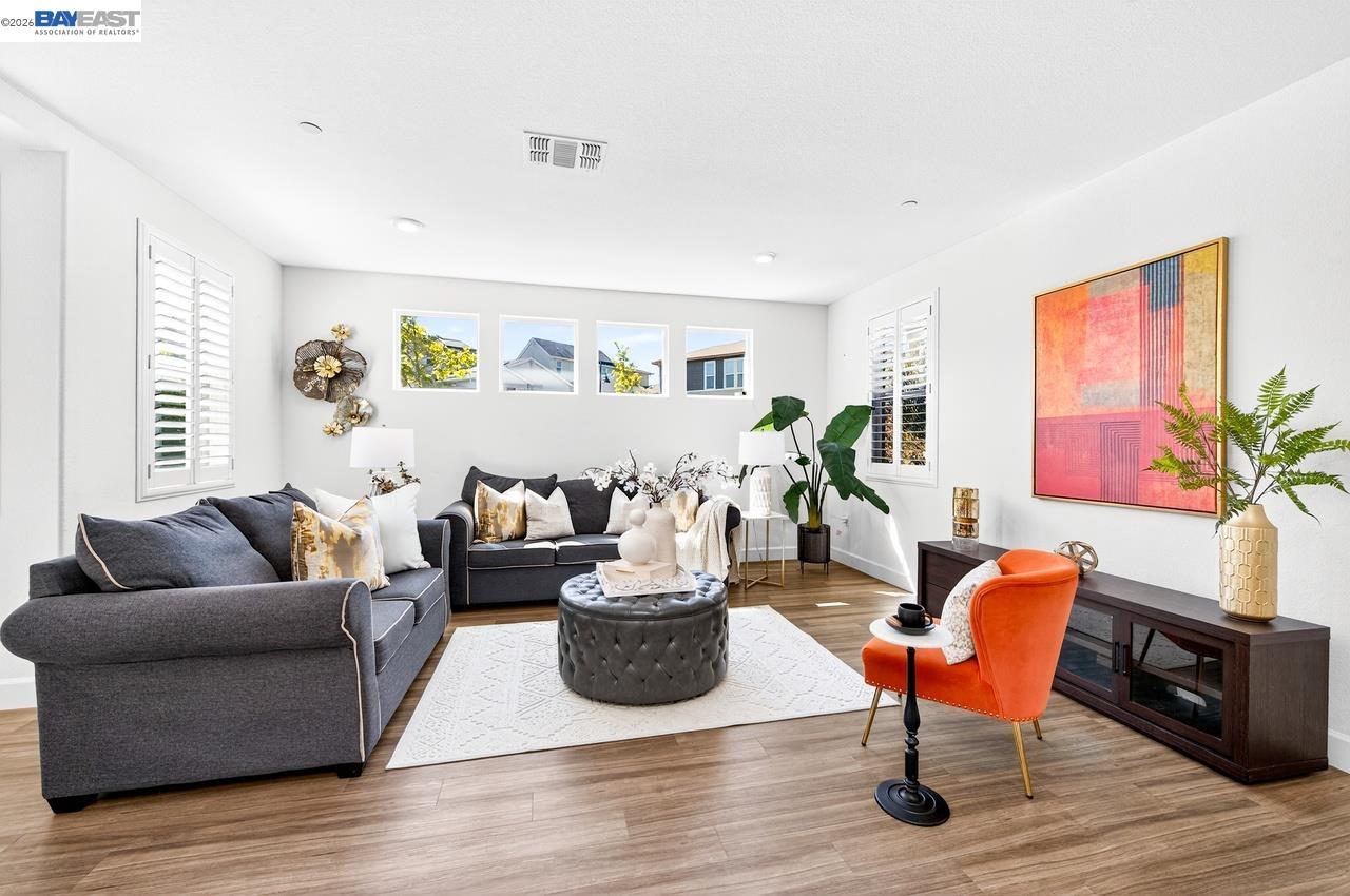 4176 Healdsburg Way, Dublin, CA, 94568