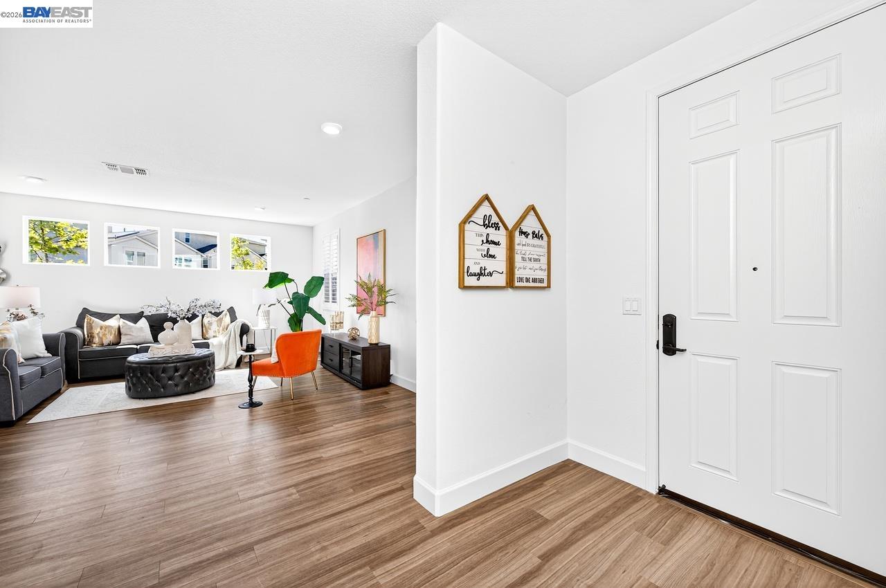 4176 Healdsburg Way, Dublin, CA, 94568