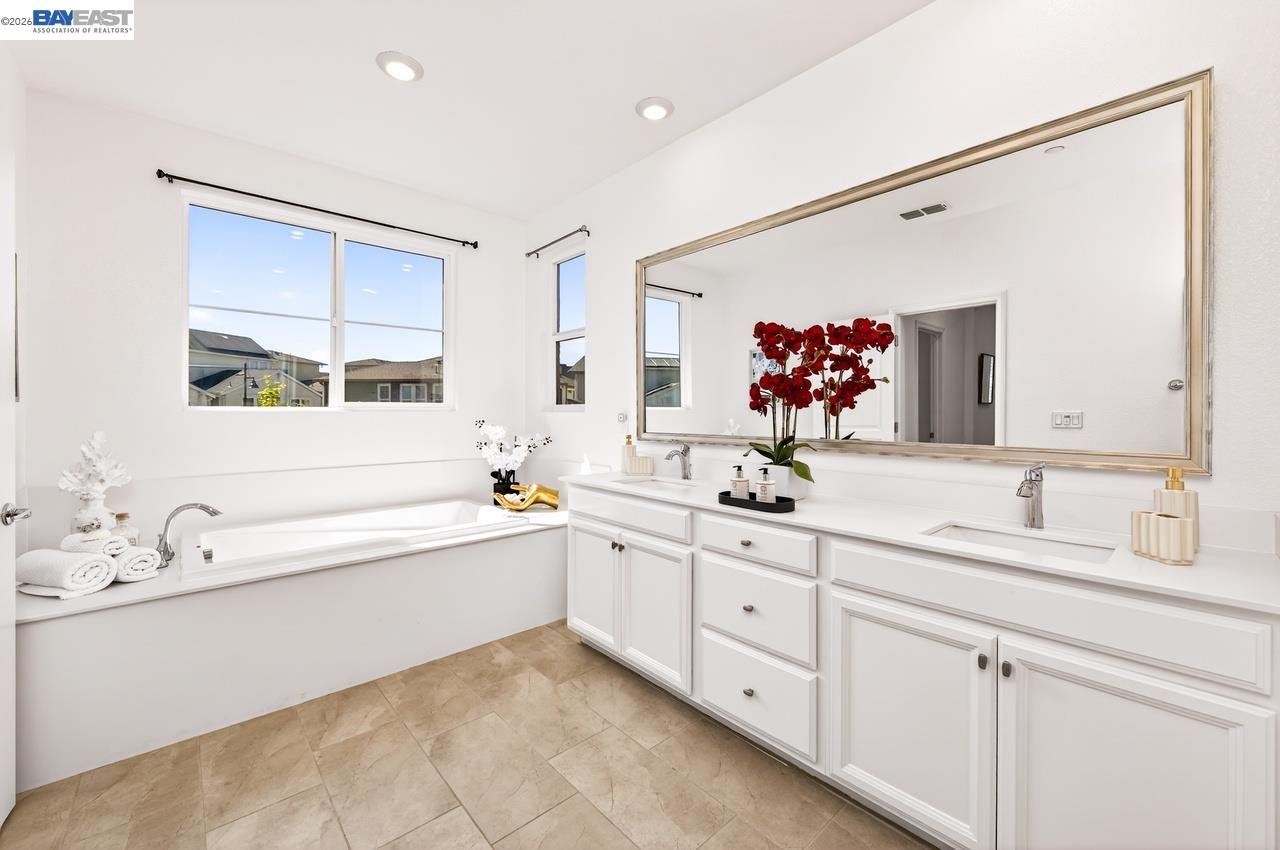 4176 Healdsburg Way, Dublin, CA, 94568