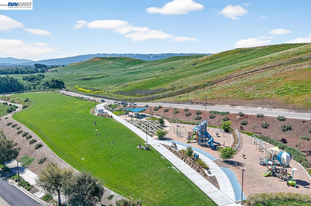 4176 Healdsburg Way, Dublin, CA, 94568