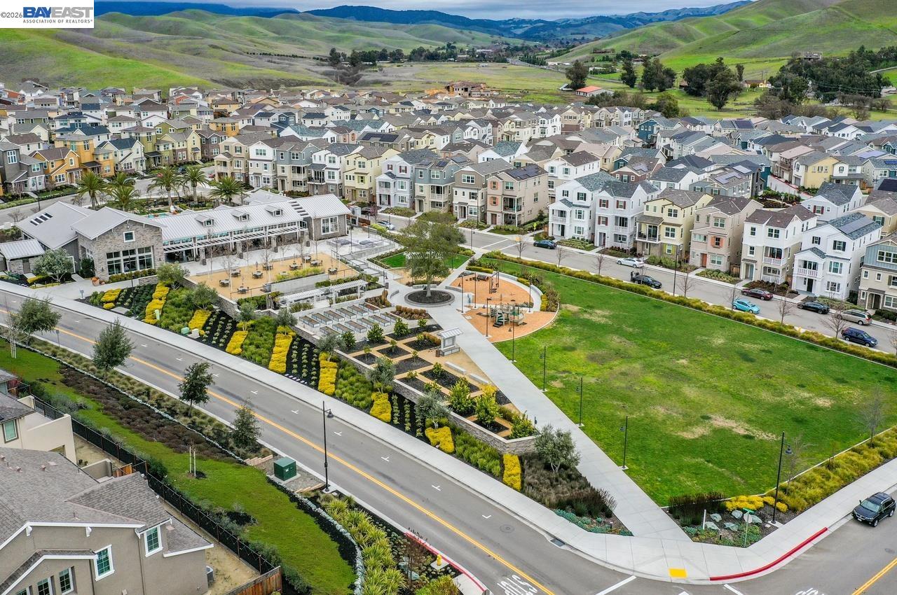 4176 Healdsburg Way, Dublin, CA, 94568