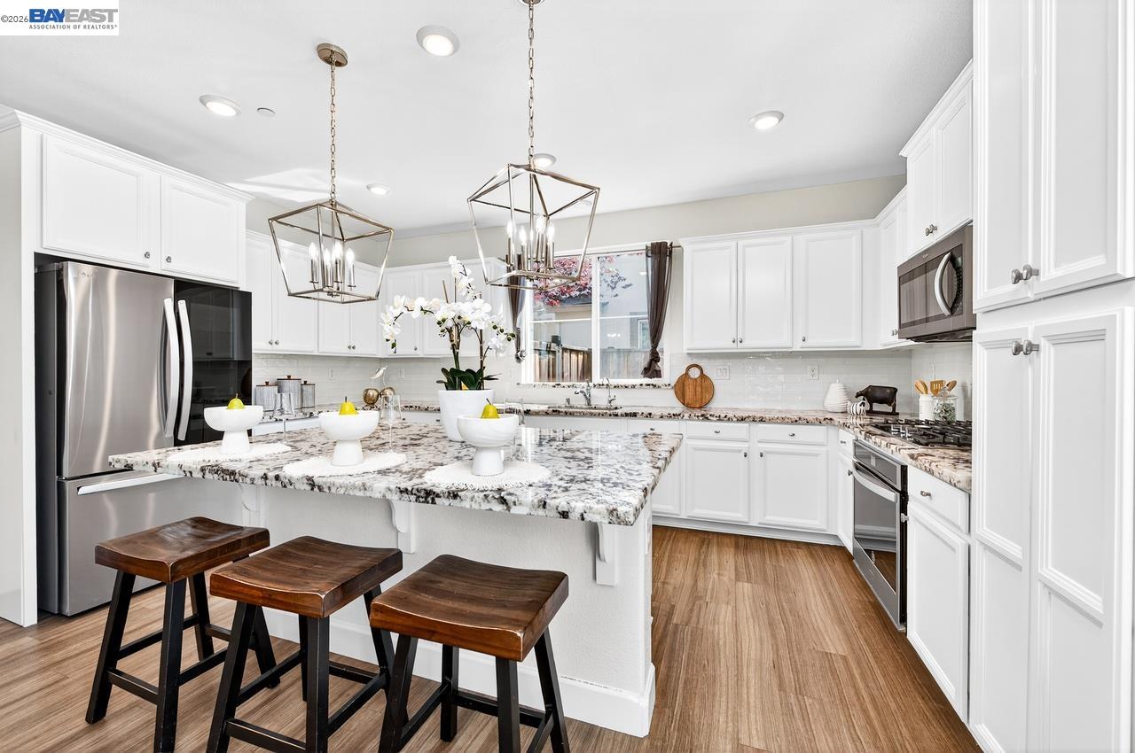 4176 Healdsburg Way, Dublin, CA, 94568