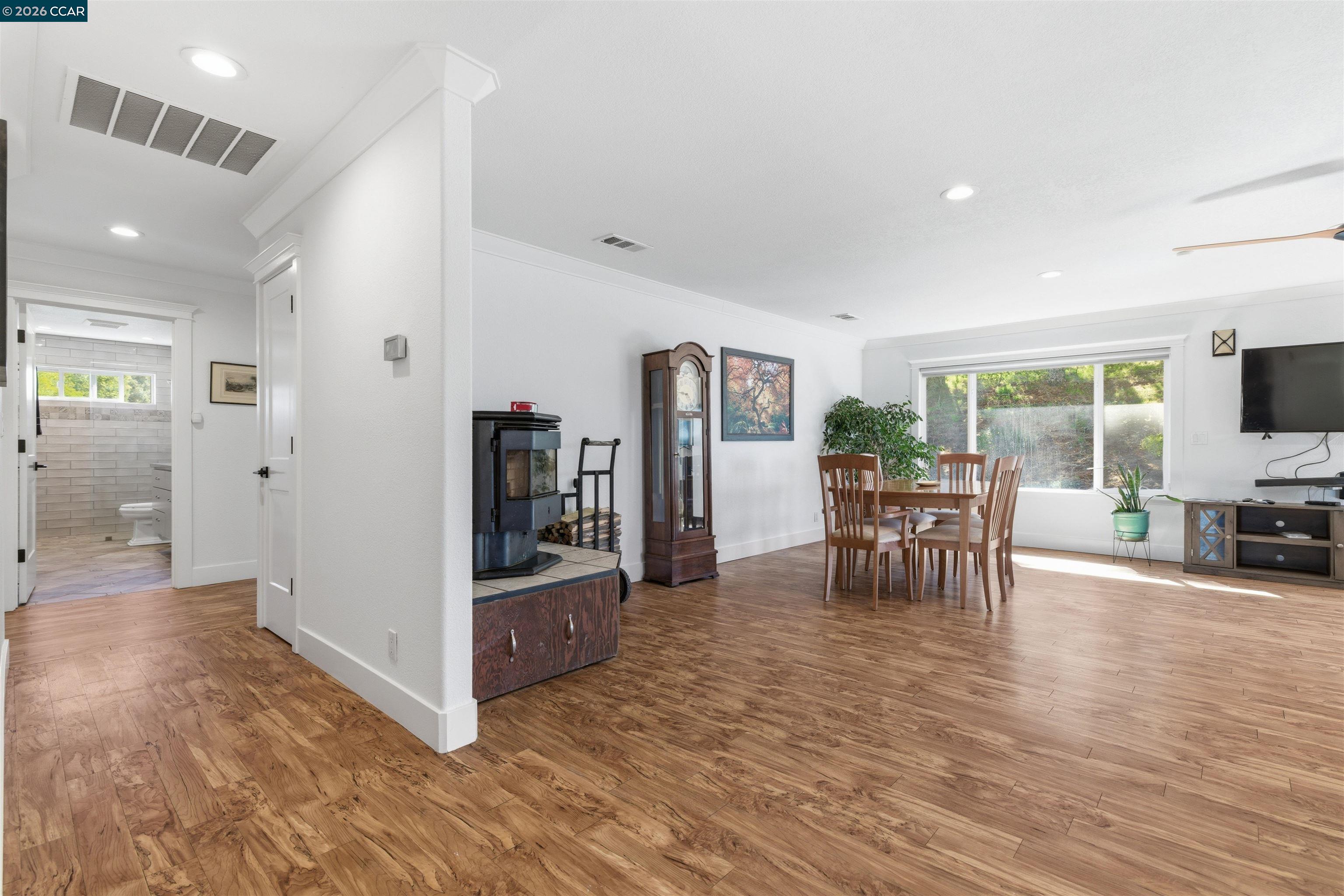 Detail Gallery Image 7 of 49 For 9530 Morgan Territory Rd, Livermore,  CA 94551 - 4 Beds | 2 Baths