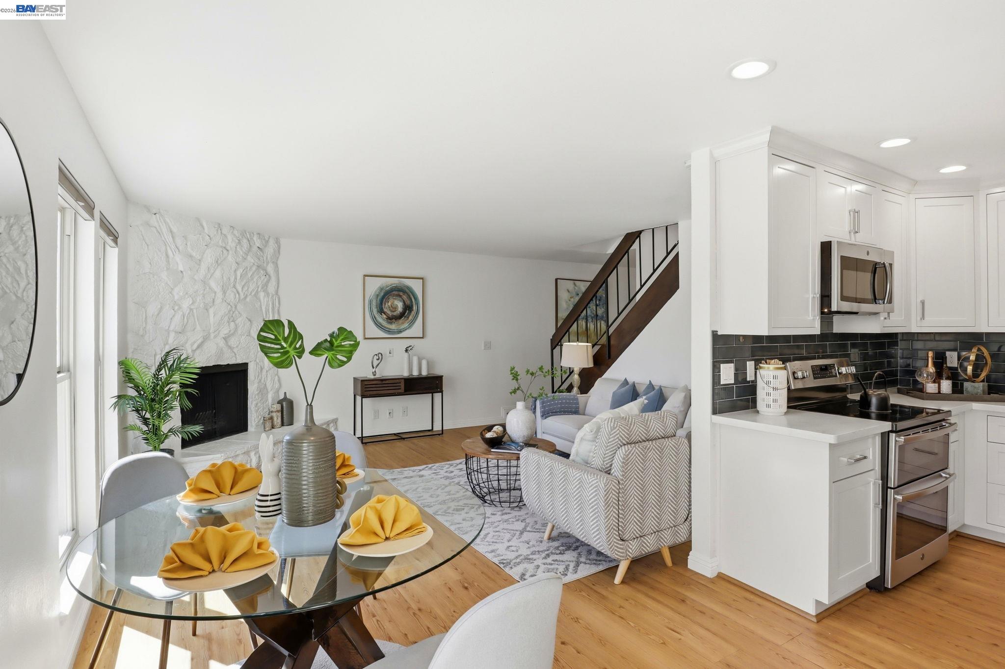 Detail Gallery Image 6 of 42 For 410 Puerto Pl, Hayward,  CA 94541 - 2 Beds | 2/1 Baths