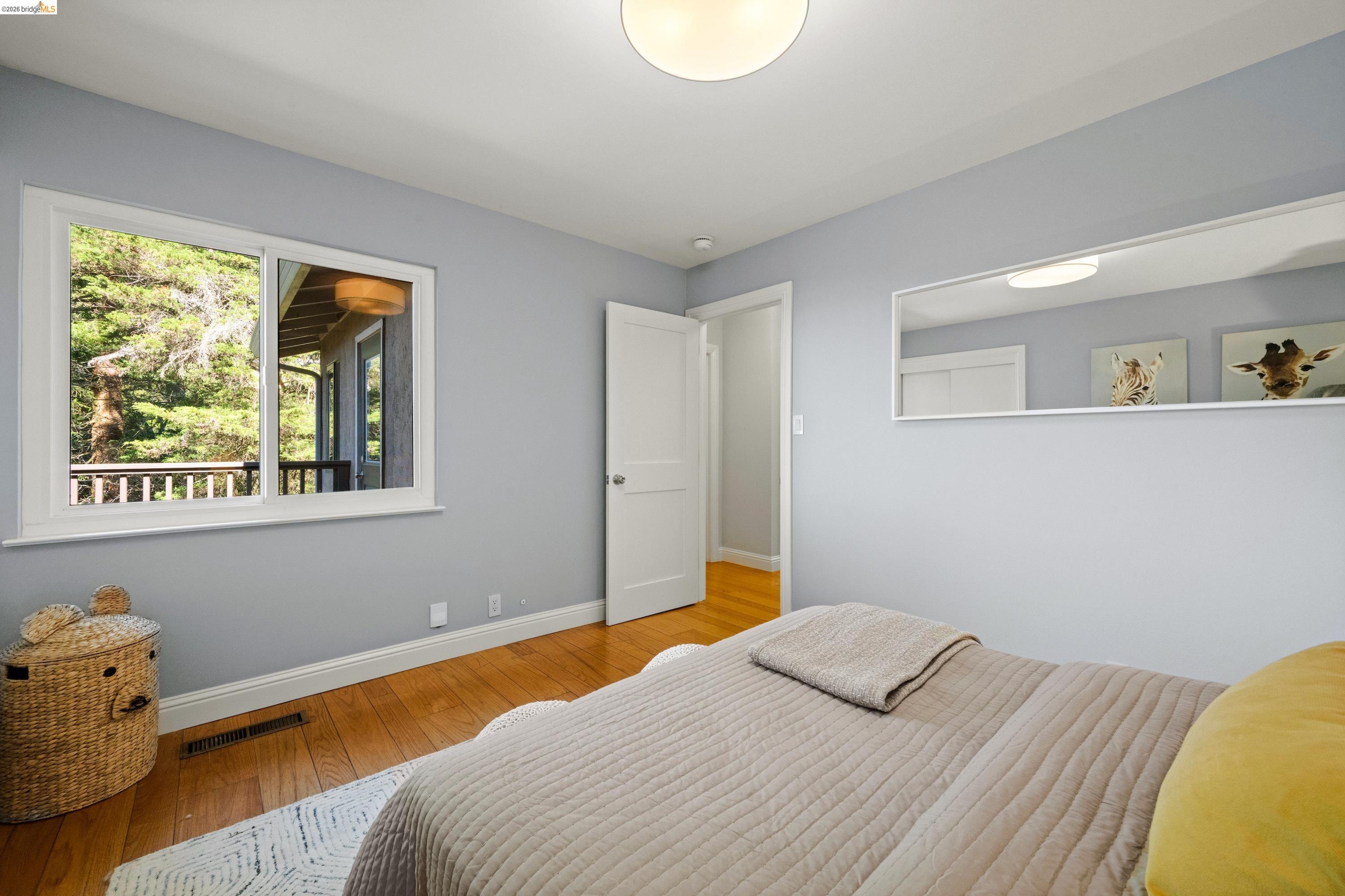 Detail Gallery Image 23 of 42 For 6611 Ascot Dr, Oakland,  CA 94611 - 4 Beds | 3 Baths