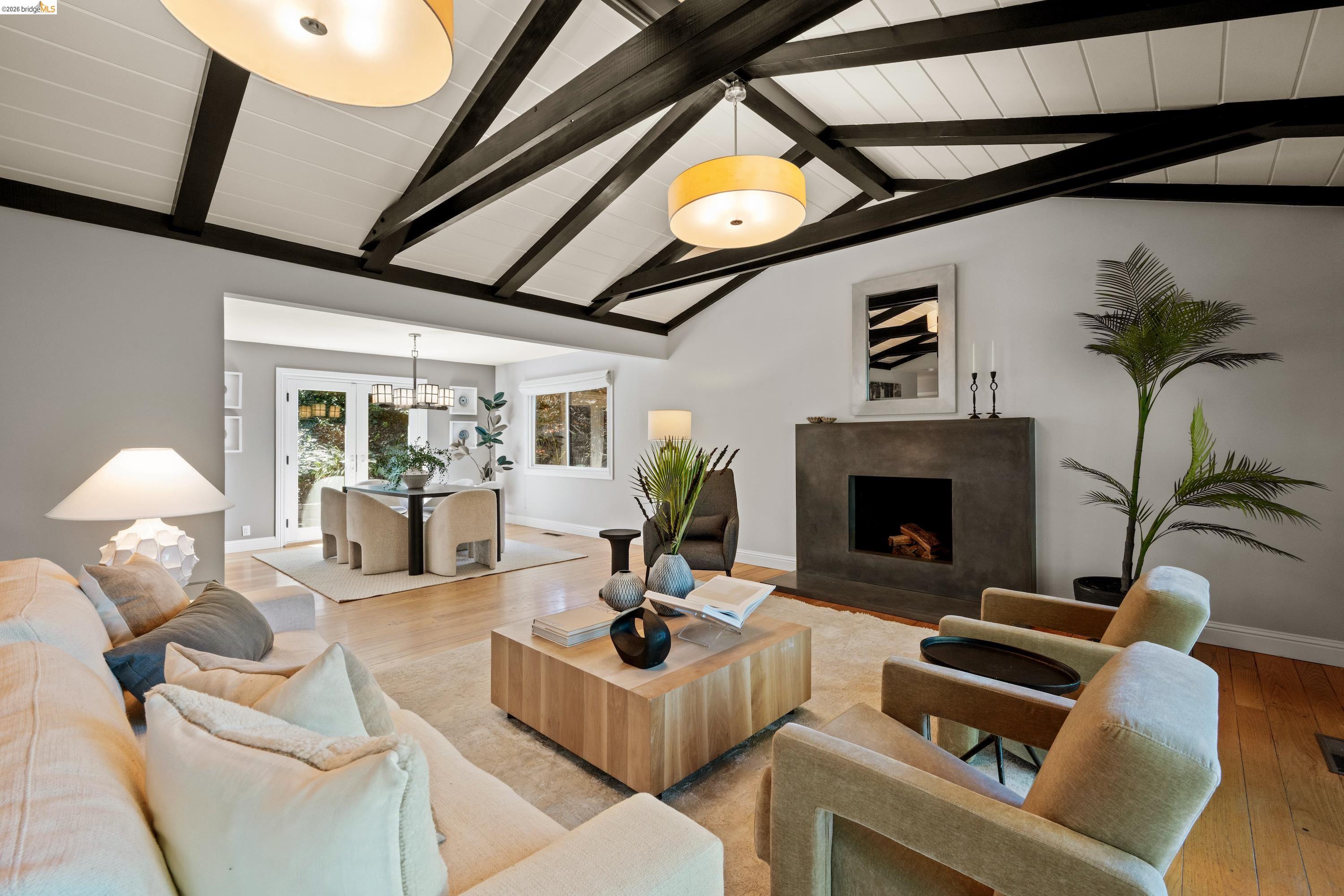 Detail Gallery Image 7 of 42 For 6611 Ascot Dr, Oakland,  CA 94611 - 4 Beds | 3 Baths