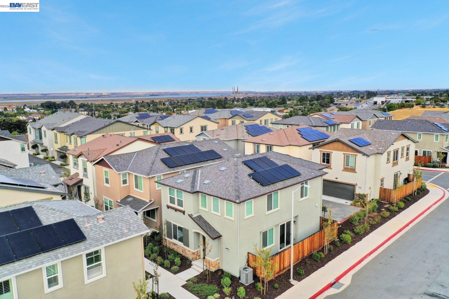 Detail Gallery Image 27 of 30 For 30 Cypress Ct, Pittsburg,  CA 94565 - 4 Beds | 2/1 Baths