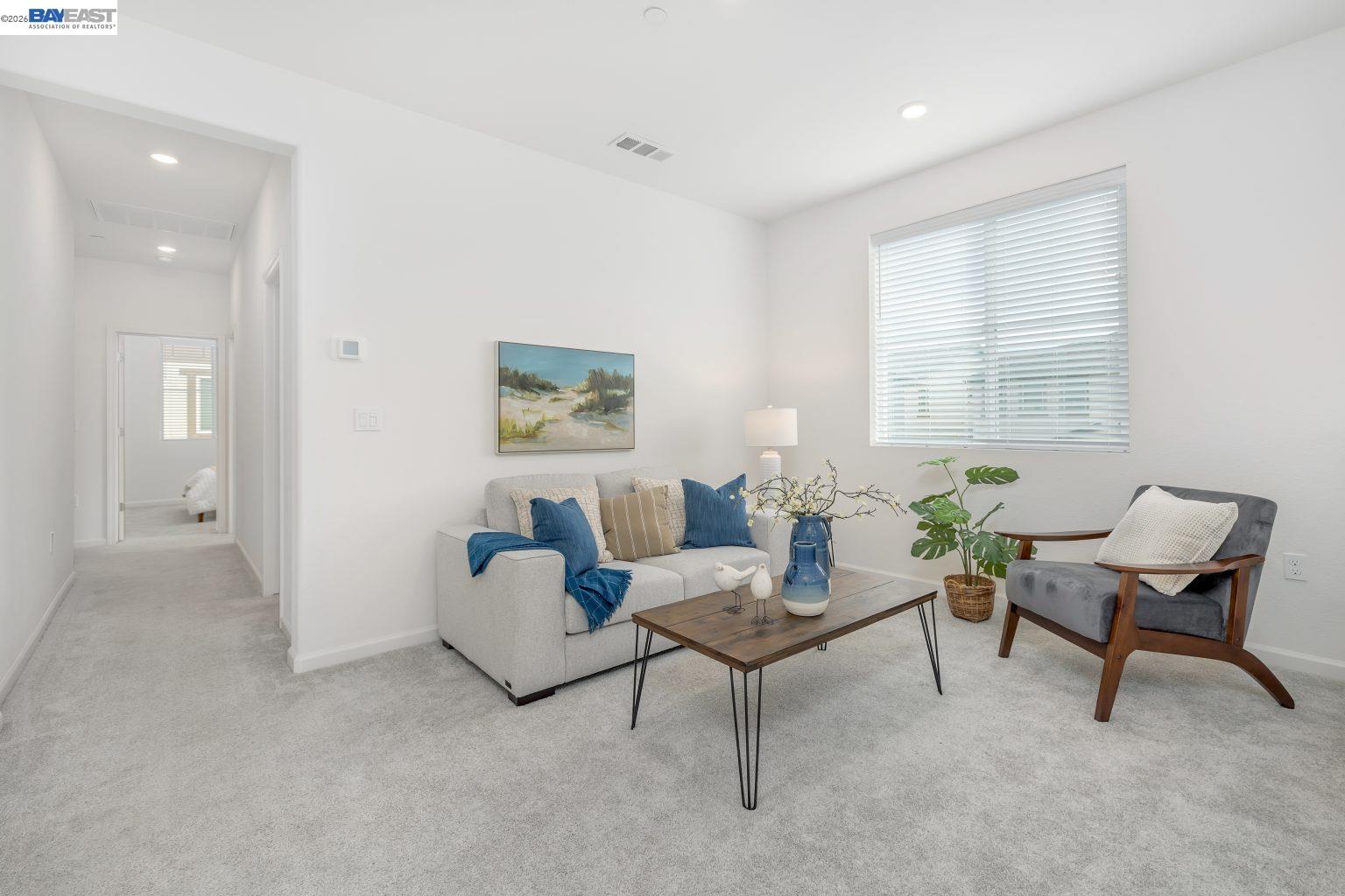 Detail Gallery Image 9 of 30 For 30 Cypress Ct, Pittsburg,  CA 94565 - 4 Beds | 2/1 Baths