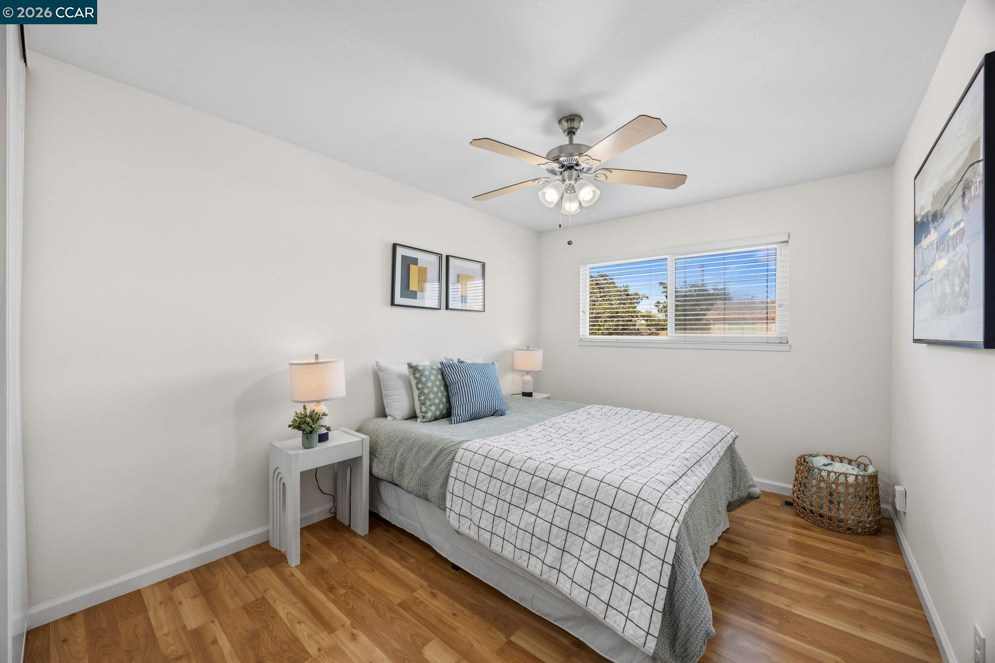 Detail Gallery Image 9 of 15 For 3828 Willow Pass Rd #D,  Concord,  CA 94519 - 3 Beds | 1/1 Baths