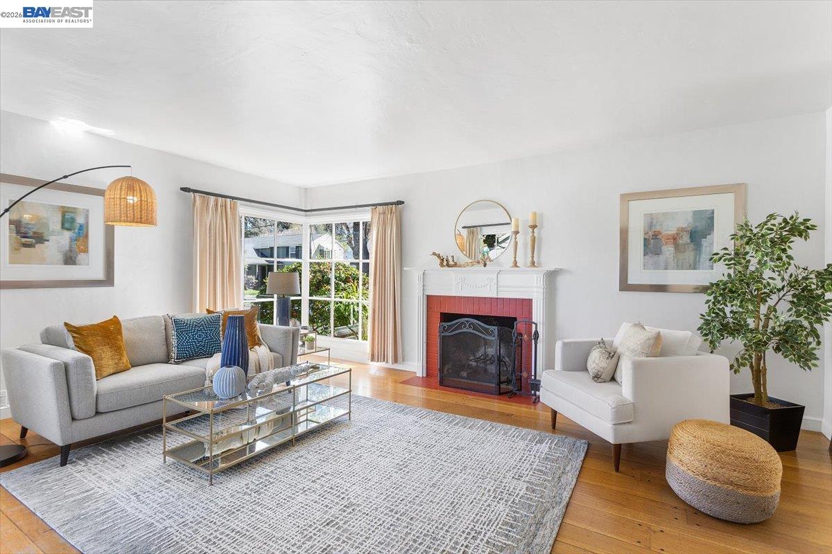 Detail Gallery Image 16 of 60 For 819 Superior Ave, San Leandro,  CA 94577 - 3 Beds | 2/1 Baths